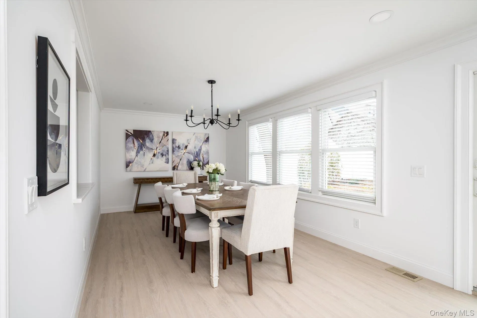 73 Stratford Road, Hempstead, NY, 5 Bedrooms Bedrooms, 12 Rooms Rooms,3 BathroomsBathrooms,Residential Lease,For Rent,Stratford,0,1036169 73 Stratford Road, Hempstead, NY, 5 Bedrooms Bedrooms, 12 Rooms Rooms,3 BathroomsBathrooms,Residential Lease,For Rent,Stratford,0,1036169