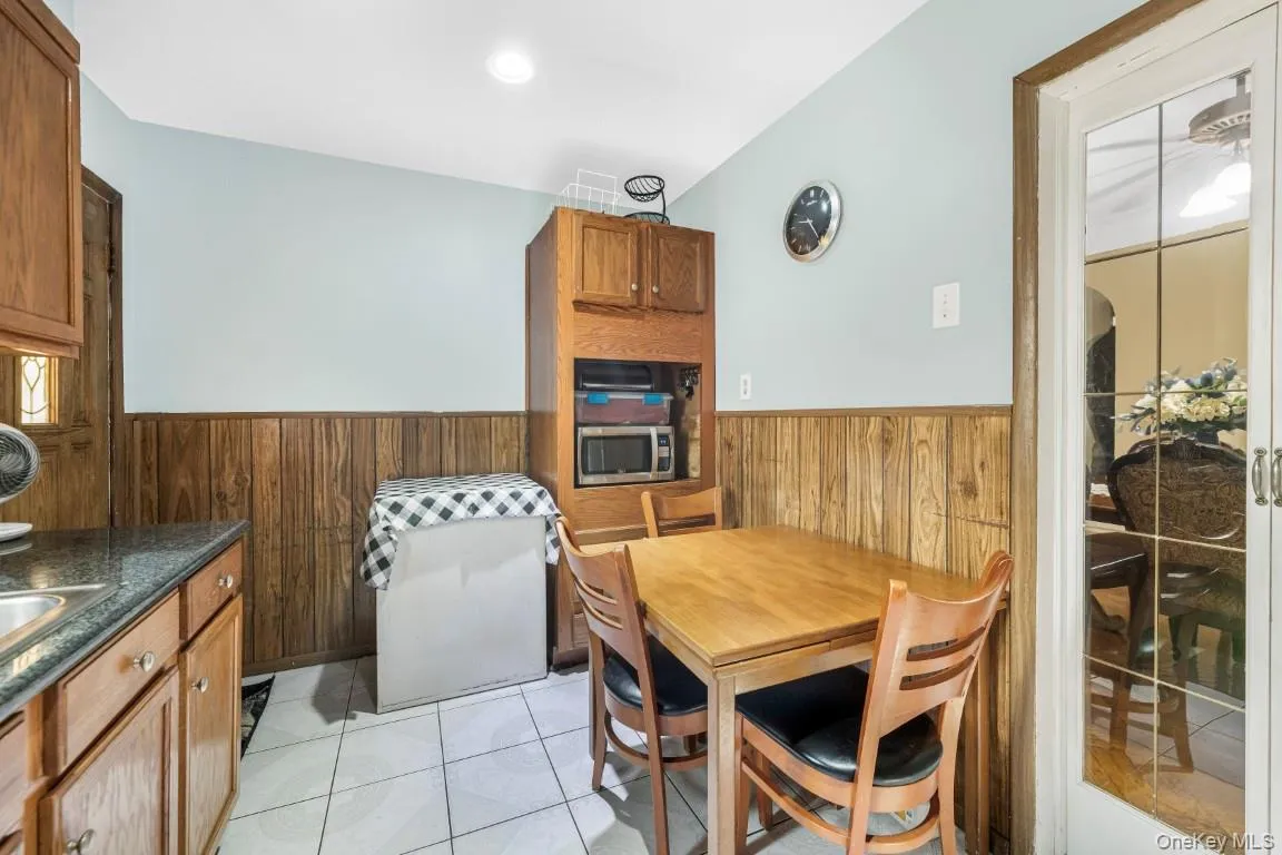 1363 Albany Avenue, New York, NY, 3 Bedrooms Bedrooms, 7 Rooms Rooms,2 BathroomsBathrooms,Residential,For Rent,Albany,0,1036171 1363 Albany Avenue, New York, NY, 3 Bedrooms Bedrooms, 7 Rooms Rooms,2 BathroomsBathrooms,Residential,For Rent,Albany,0,1036171