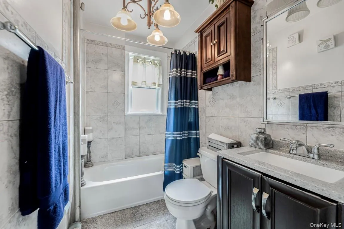 1363 Albany Avenue, New York, NY, 3 Bedrooms Bedrooms, 7 Rooms Rooms,2 BathroomsBathrooms,Residential,For Rent,Albany,0,1036171 1363 Albany Avenue, New York, NY, 3 Bedrooms Bedrooms, 7 Rooms Rooms,2 BathroomsBathrooms,Residential,For Rent,Albany,0,1036171