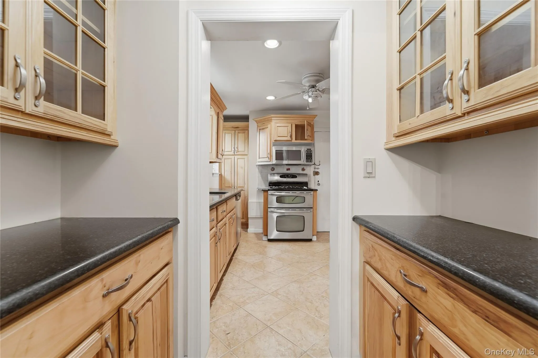 2 Park Lane, Mount Vernon, NY, 2 Bedrooms Bedrooms, 5 Rooms Rooms,2 BathroomsBathrooms,Residential,For Rent,Park,0,1036176 2 Park Lane, Mount Vernon, NY, 2 Bedrooms Bedrooms, 5 Rooms Rooms,2 BathroomsBathrooms,Residential,For Rent,Park,0,1036176
