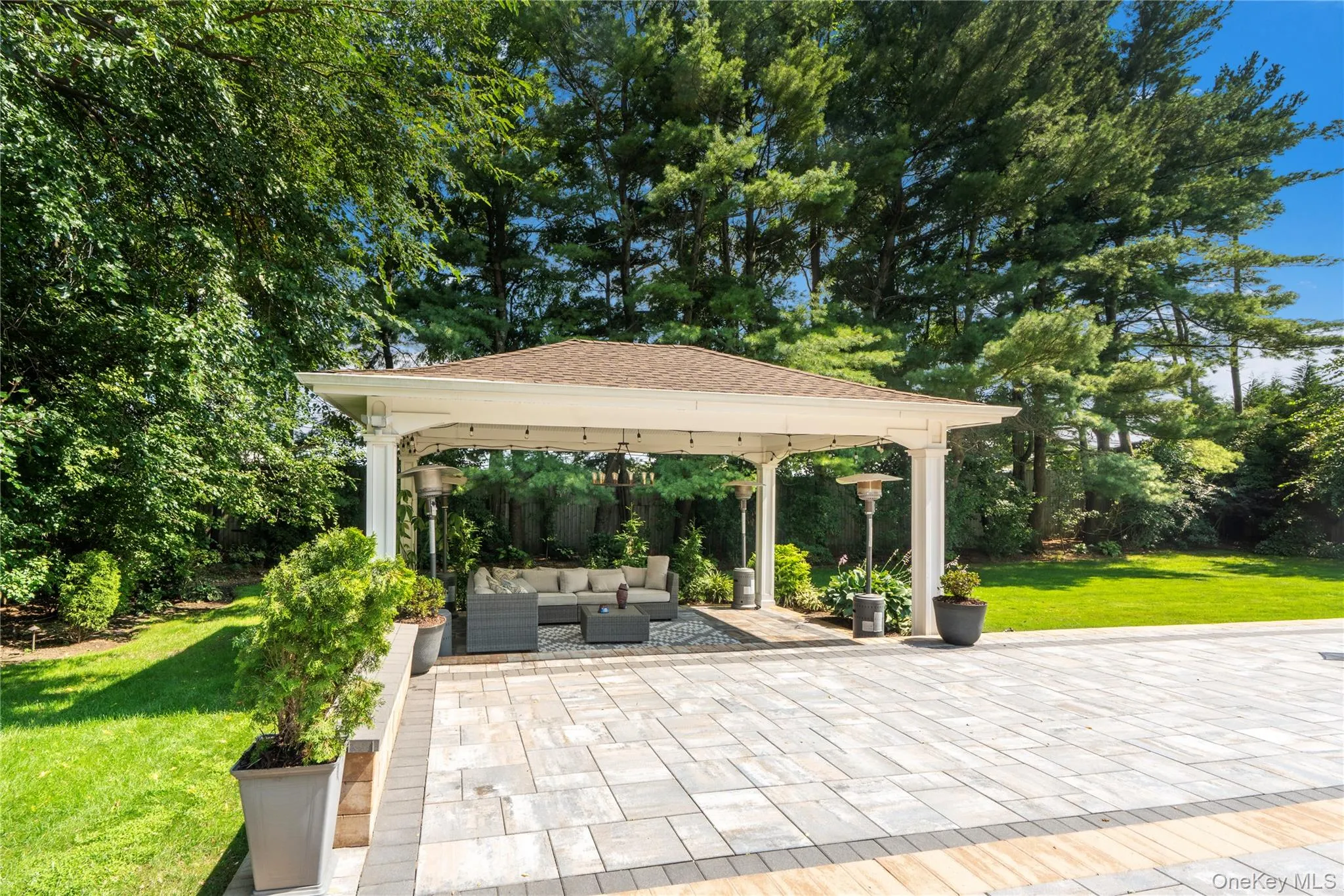 20 Stirrup Lane, Oyster Bay, NY, 6 Bedrooms Bedrooms, 12 Rooms Rooms,4 BathroomsBathrooms,Residential,For Rent,Stirrup,0,1036182 20 Stirrup Lane, Oyster Bay, NY, 6 Bedrooms Bedrooms, 12 Rooms Rooms,4 BathroomsBathrooms,Residential,For Rent,Stirrup,0,1036182