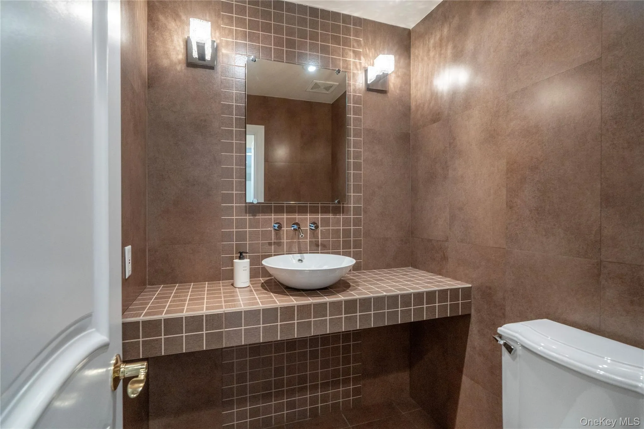 20 Stirrup Lane, Oyster Bay, NY, 6 Bedrooms Bedrooms, 12 Rooms Rooms,4 BathroomsBathrooms,Residential,For Rent,Stirrup,0,1036182 20 Stirrup Lane, Oyster Bay, NY, 6 Bedrooms Bedrooms, 12 Rooms Rooms,4 BathroomsBathrooms,Residential,For Rent,Stirrup,0,1036182