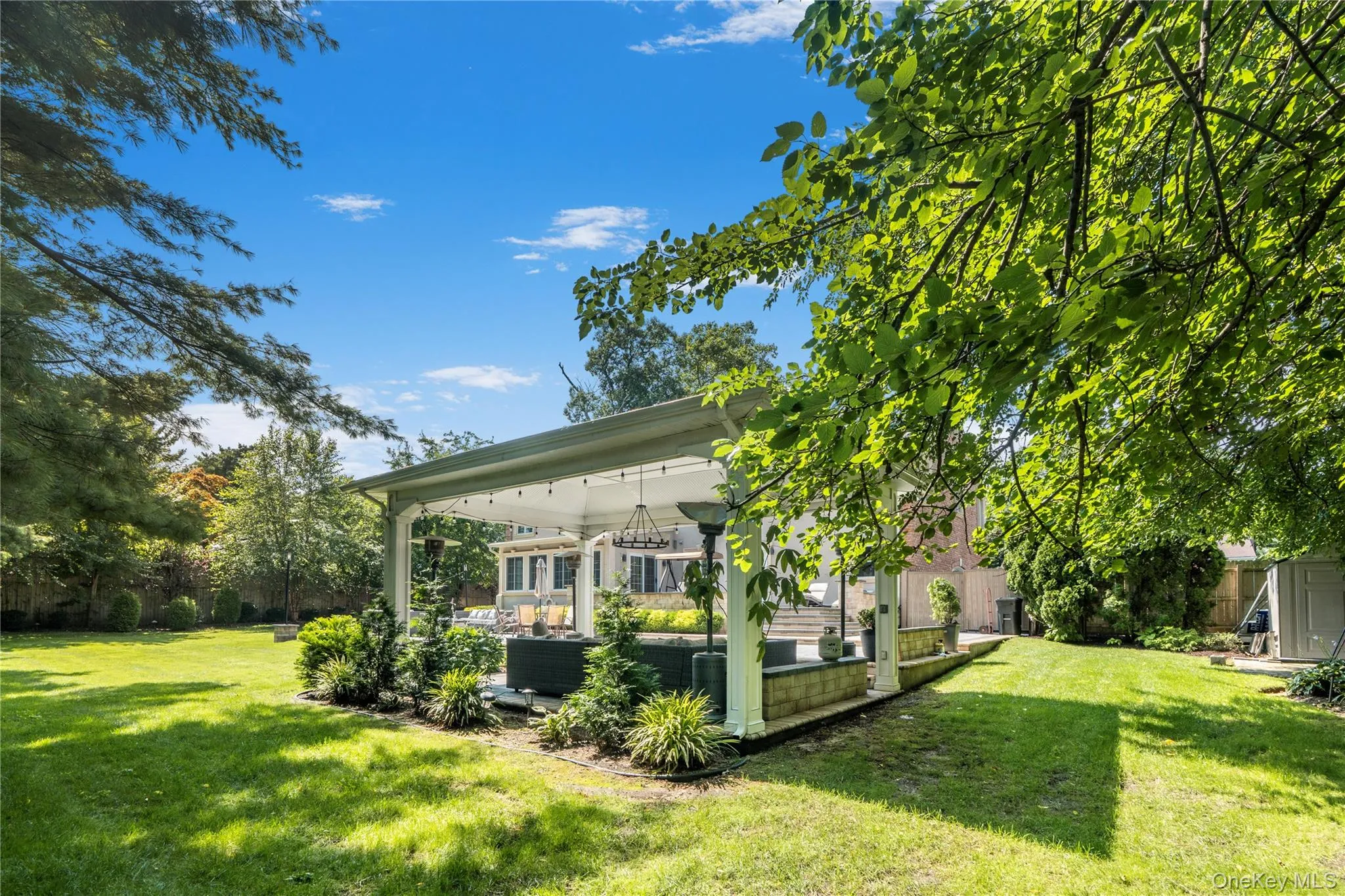 20 Stirrup Lane, Oyster Bay, NY, 6 Bedrooms Bedrooms, 12 Rooms Rooms,4 BathroomsBathrooms,Residential,For Rent,Stirrup,0,1036182 20 Stirrup Lane, Oyster Bay, NY, 6 Bedrooms Bedrooms, 12 Rooms Rooms,4 BathroomsBathrooms,Residential,For Rent,Stirrup,0,1036182