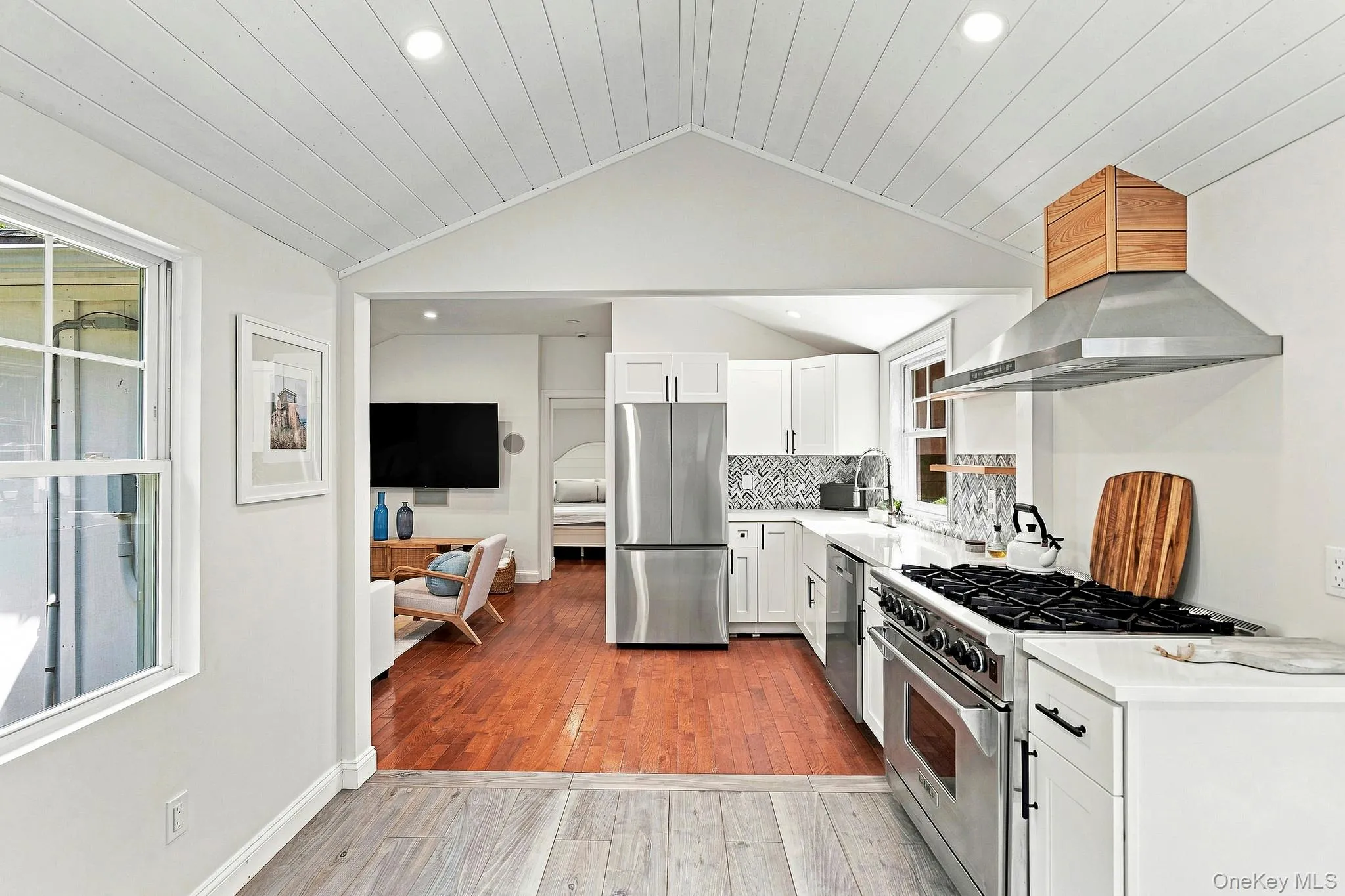 22 Matthews Drive, Southampton, NY, 1 Bedroom Bedrooms, 4 Rooms Rooms,1 BathroomBathrooms,Residential,For Rent,Matthews,0,1036186 22 Matthews Drive, Southampton, NY, 1 Bedroom Bedrooms, 4 Rooms Rooms,1 BathroomBathrooms,Residential,For Rent,Matthews,0,1036186