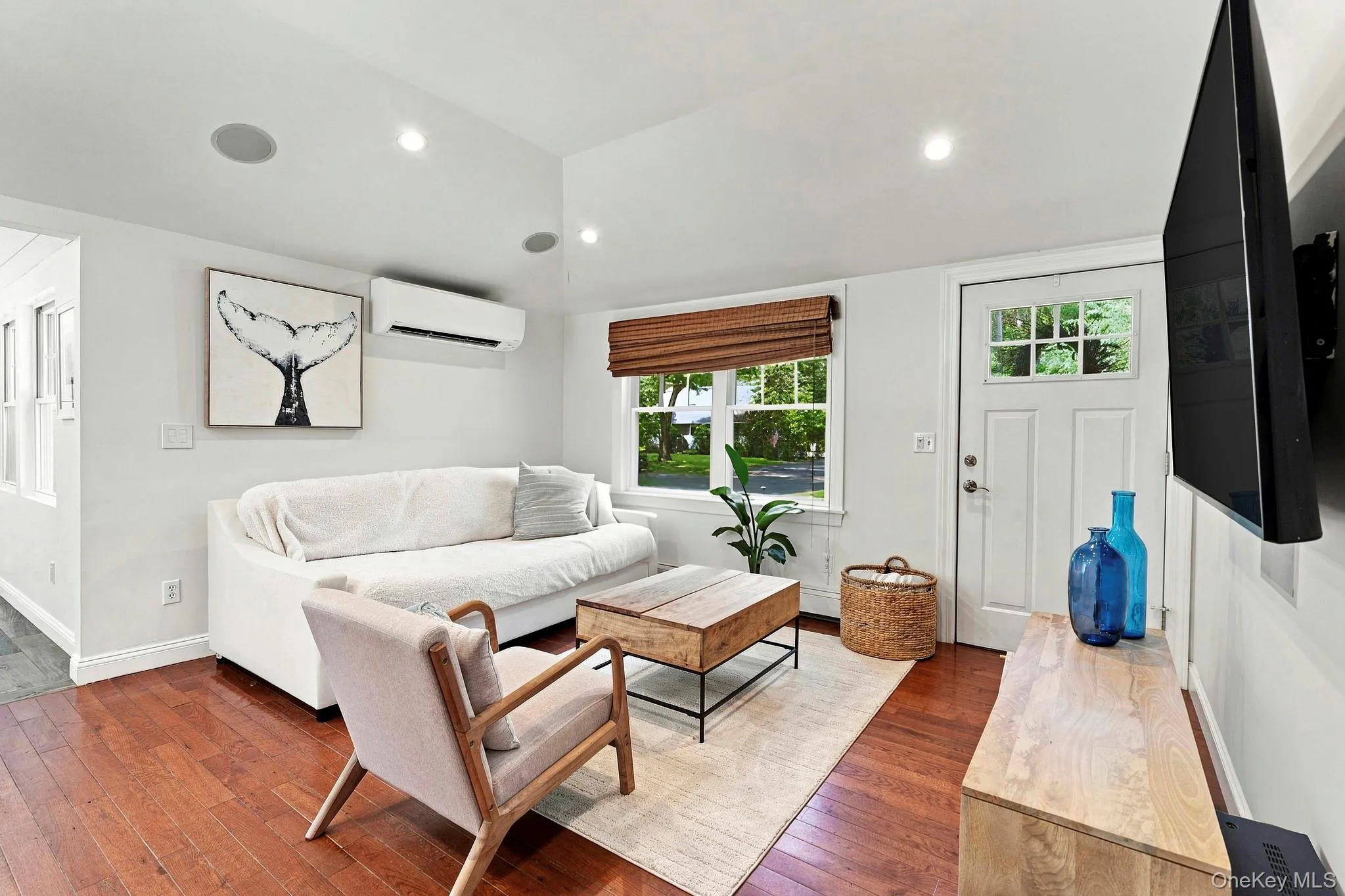 22 Matthews Drive, Southampton, NY, 1 Bedroom Bedrooms, 4 Rooms Rooms,1 BathroomBathrooms,Residential,For Rent,Matthews,0,1036186 22 Matthews Drive, Southampton, NY, 1 Bedroom Bedrooms, 4 Rooms Rooms,1 BathroomBathrooms,Residential,For Rent,Matthews,0,1036186