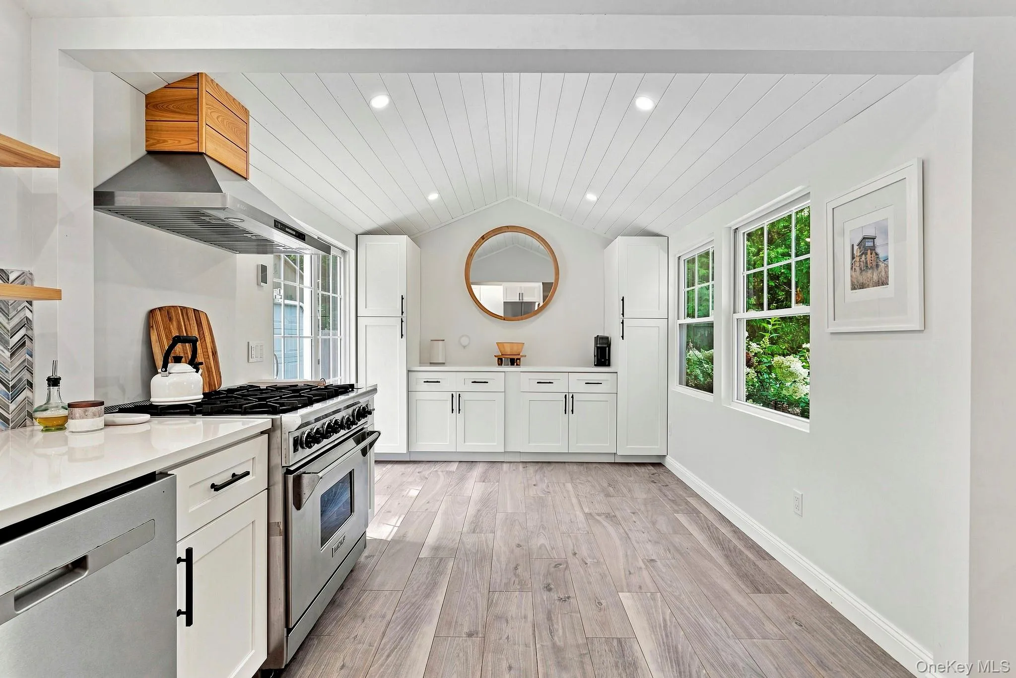 22 Matthews Drive, Southampton, NY, 1 Bedroom Bedrooms, 4 Rooms Rooms,1 BathroomBathrooms,Residential,For Rent,Matthews,0,1036186 22 Matthews Drive, Southampton, NY, 1 Bedroom Bedrooms, 4 Rooms Rooms,1 BathroomBathrooms,Residential,For Rent,Matthews,0,1036186