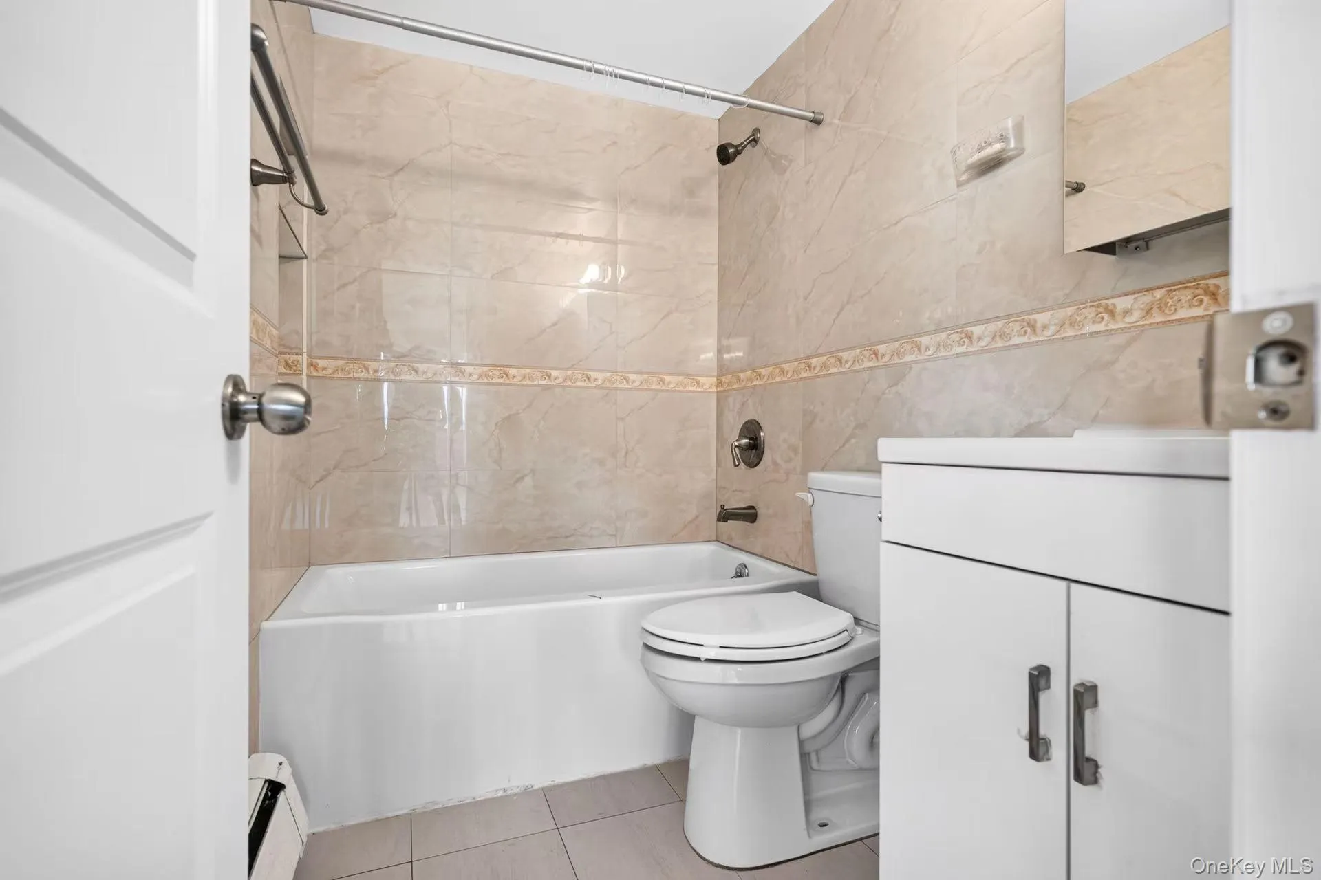 14468 38th Avenue, New York, NY, 2 Bedrooms Bedrooms, 4 Rooms Rooms,1 BathroomBathrooms,Residential,For Rent,38th,0,1036189 14468 38th Avenue, New York, NY, 2 Bedrooms Bedrooms, 4 Rooms Rooms,1 BathroomBathrooms,Residential,For Rent,38th,0,1036189