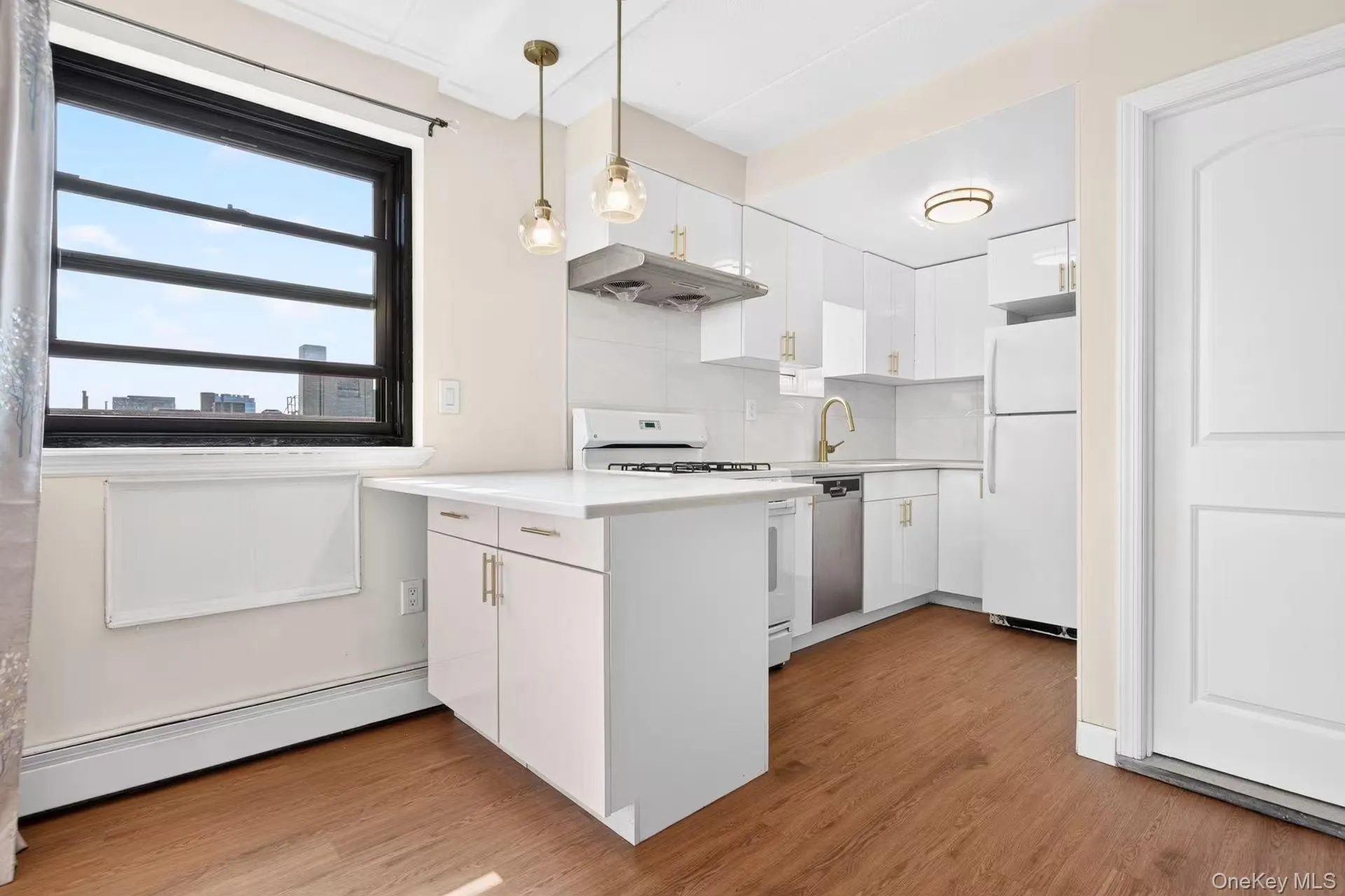 14468 38th Avenue, New York, NY, 2 Bedrooms Bedrooms, 4 Rooms Rooms,1 BathroomBathrooms,Residential,For Rent,38th,0,1036189 14468 38th Avenue, New York, NY, 2 Bedrooms Bedrooms, 4 Rooms Rooms,1 BathroomBathrooms,Residential,For Rent,38th,0,1036189