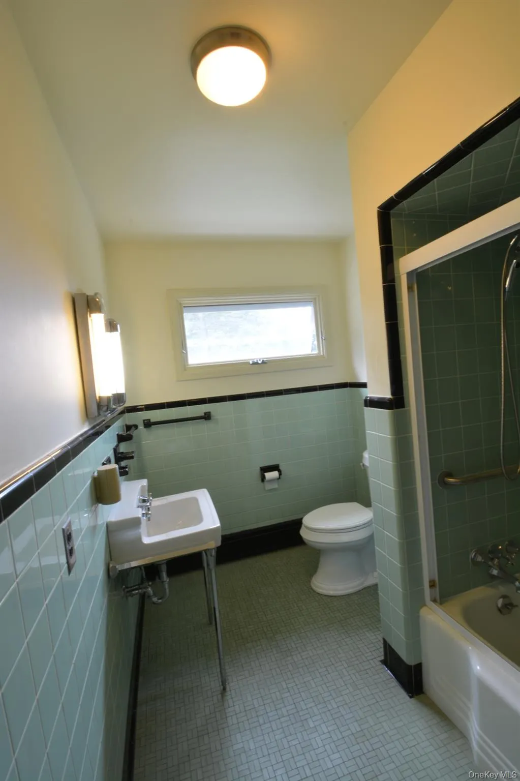 12 Ciferri Drive, Washington, NY, 4 Bedrooms Bedrooms, 7 Rooms Rooms,2 BathroomsBathrooms,Residential,For Rent,Ciferri,0,1036190 12 Ciferri Drive, Washington, NY, 4 Bedrooms Bedrooms, 7 Rooms Rooms,2 BathroomsBathrooms,Residential,For Rent,Ciferri,0,1036190