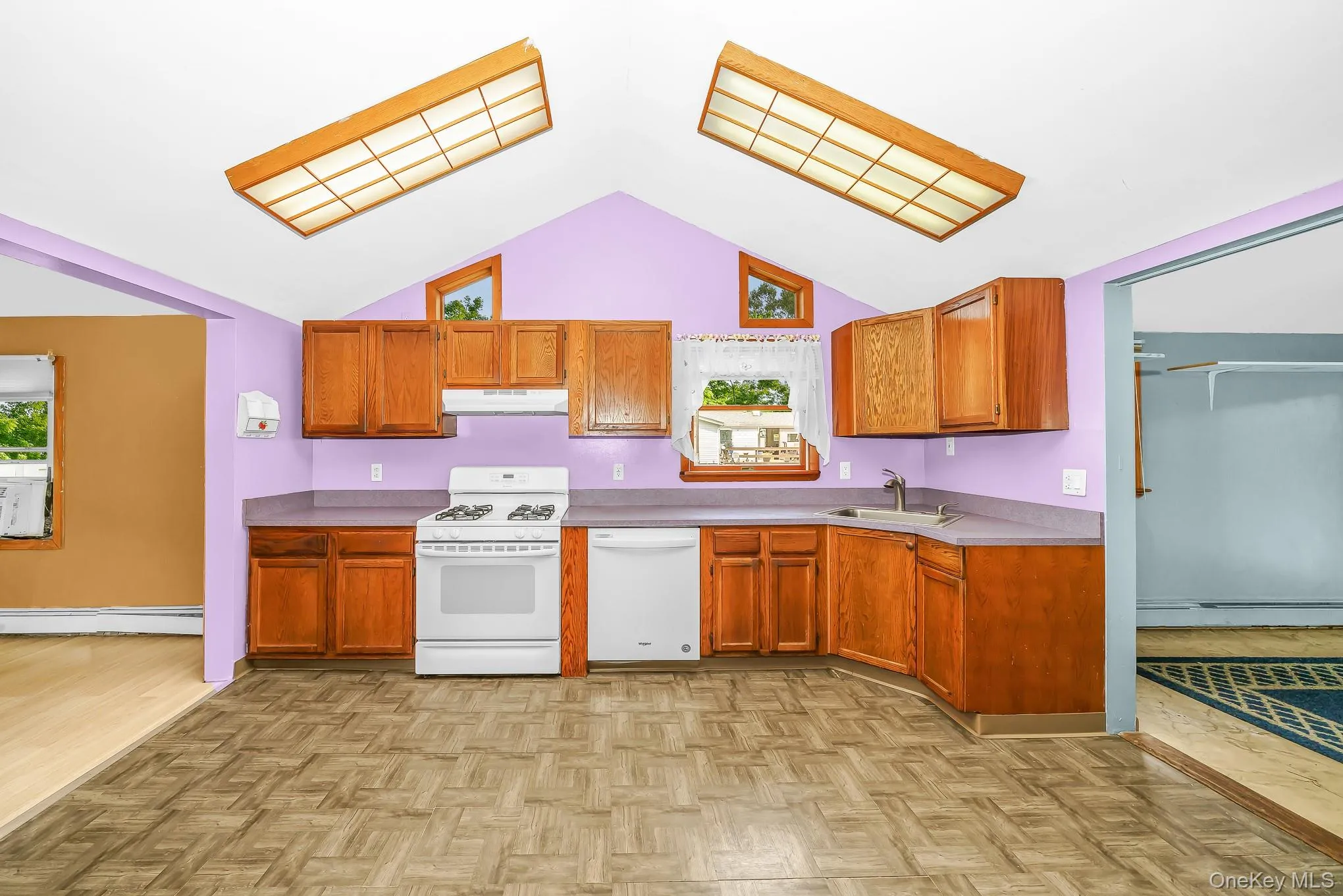 49 Salem Street, Brookhaven, NY, 3 Bedrooms Bedrooms, 6 Rooms Rooms,1 BathroomBathrooms,Residential,For Rent,Salem,0,1036195 49 Salem Street, Brookhaven, NY, 3 Bedrooms Bedrooms, 6 Rooms Rooms,1 BathroomBathrooms,Residential,For Rent,Salem,0,1036195