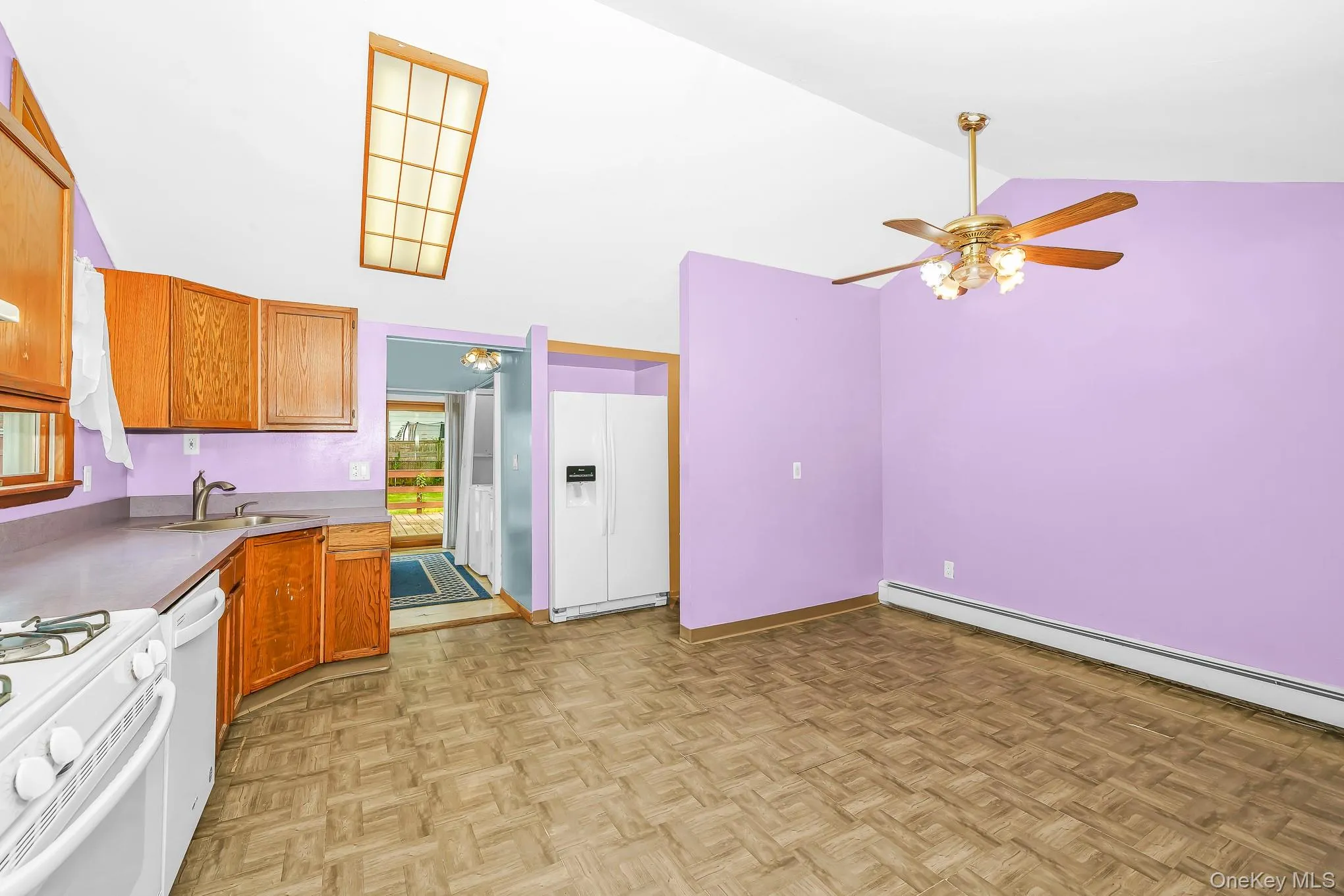 49 Salem Street, Brookhaven, NY, 3 Bedrooms Bedrooms, 6 Rooms Rooms,1 BathroomBathrooms,Residential,For Rent,Salem,0,1036195 49 Salem Street, Brookhaven, NY, 3 Bedrooms Bedrooms, 6 Rooms Rooms,1 BathroomBathrooms,Residential,For Rent,Salem,0,1036195