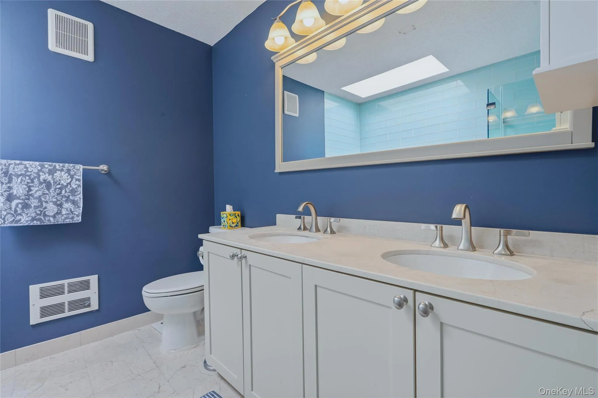 in bedroom bathroom in bedroom bathroom