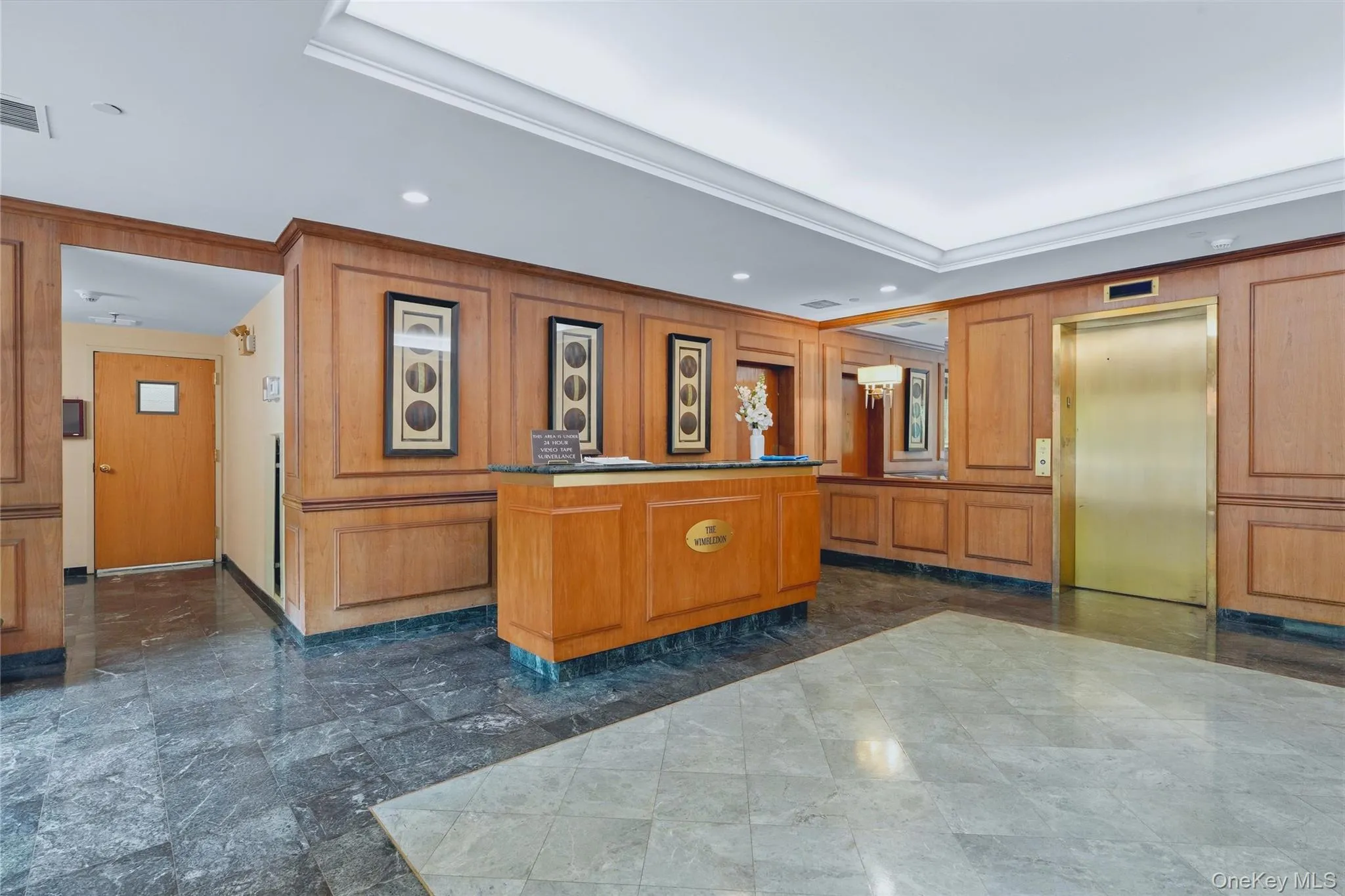 concierge concierge