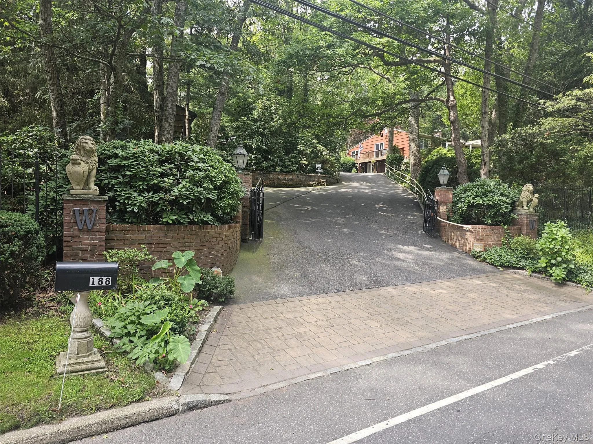 188 Daly Road, Huntington, NY, 3 Bedrooms Bedrooms, 11 Rooms Rooms,3 BathroomsBathrooms,Residential,For Rent,Daly,0,1036201 188 Daly Road, Huntington, NY, 3 Bedrooms Bedrooms, 11 Rooms Rooms,3 BathroomsBathrooms,Residential,For Rent,Daly,0,1036201