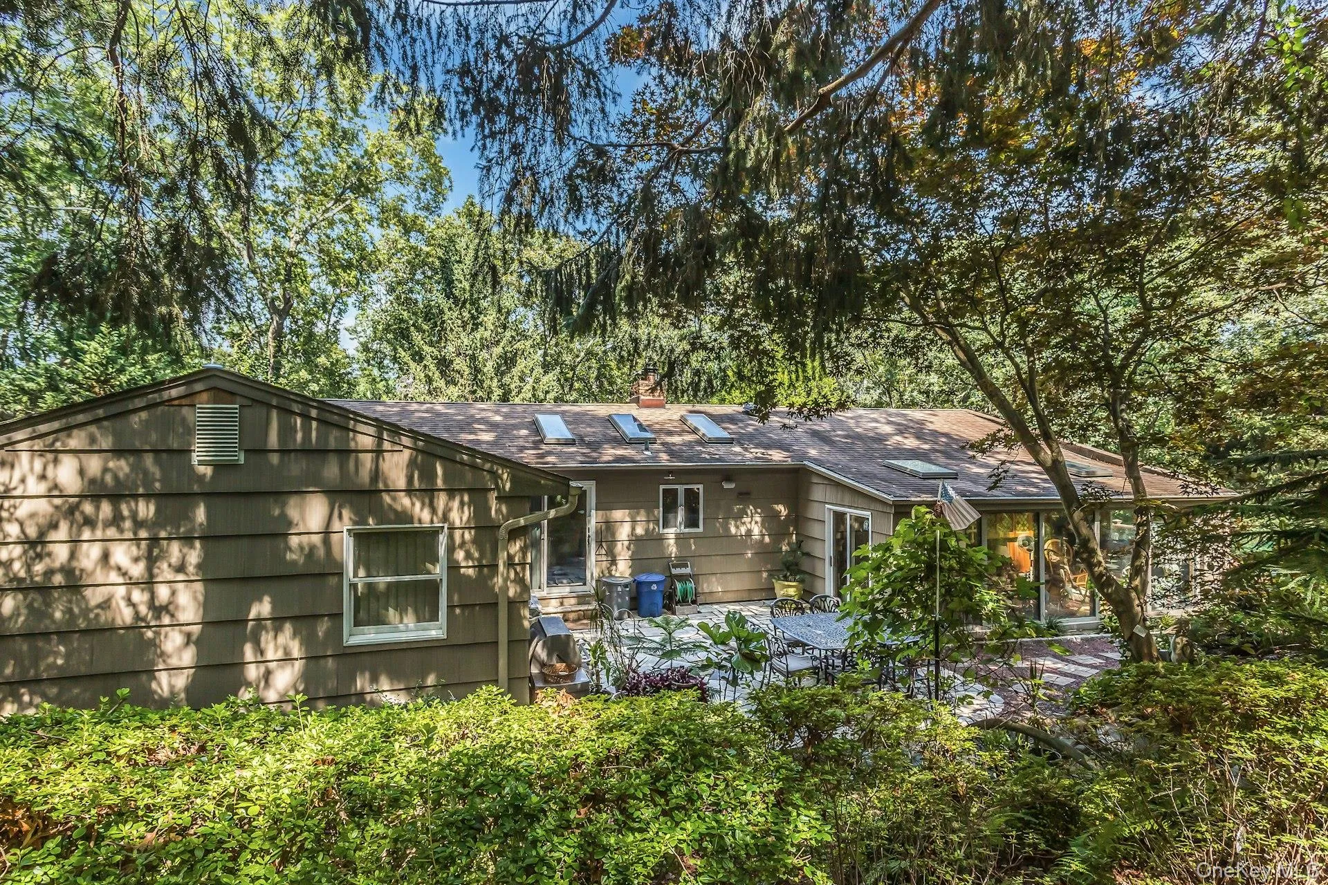 188 Daly Road, Huntington, NY, 3 Bedrooms Bedrooms, 11 Rooms Rooms,3 BathroomsBathrooms,Residential,For Rent,Daly,0,1036201 188 Daly Road, Huntington, NY, 3 Bedrooms Bedrooms, 11 Rooms Rooms,3 BathroomsBathrooms,Residential,For Rent,Daly,0,1036201