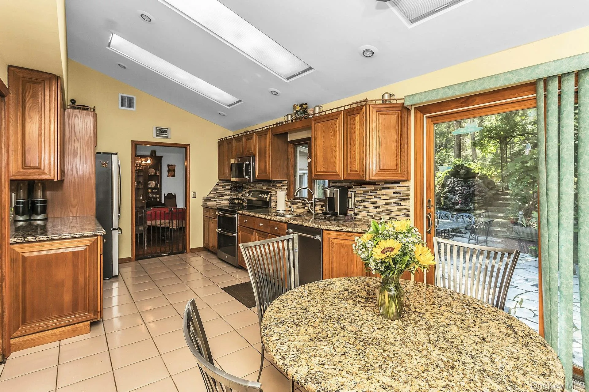 188 Daly Road, Huntington, NY, 3 Bedrooms Bedrooms, 11 Rooms Rooms,3 BathroomsBathrooms,Residential,For Rent,Daly,0,1036201 188 Daly Road, Huntington, NY, 3 Bedrooms Bedrooms, 11 Rooms Rooms,3 BathroomsBathrooms,Residential,For Rent,Daly,0,1036201