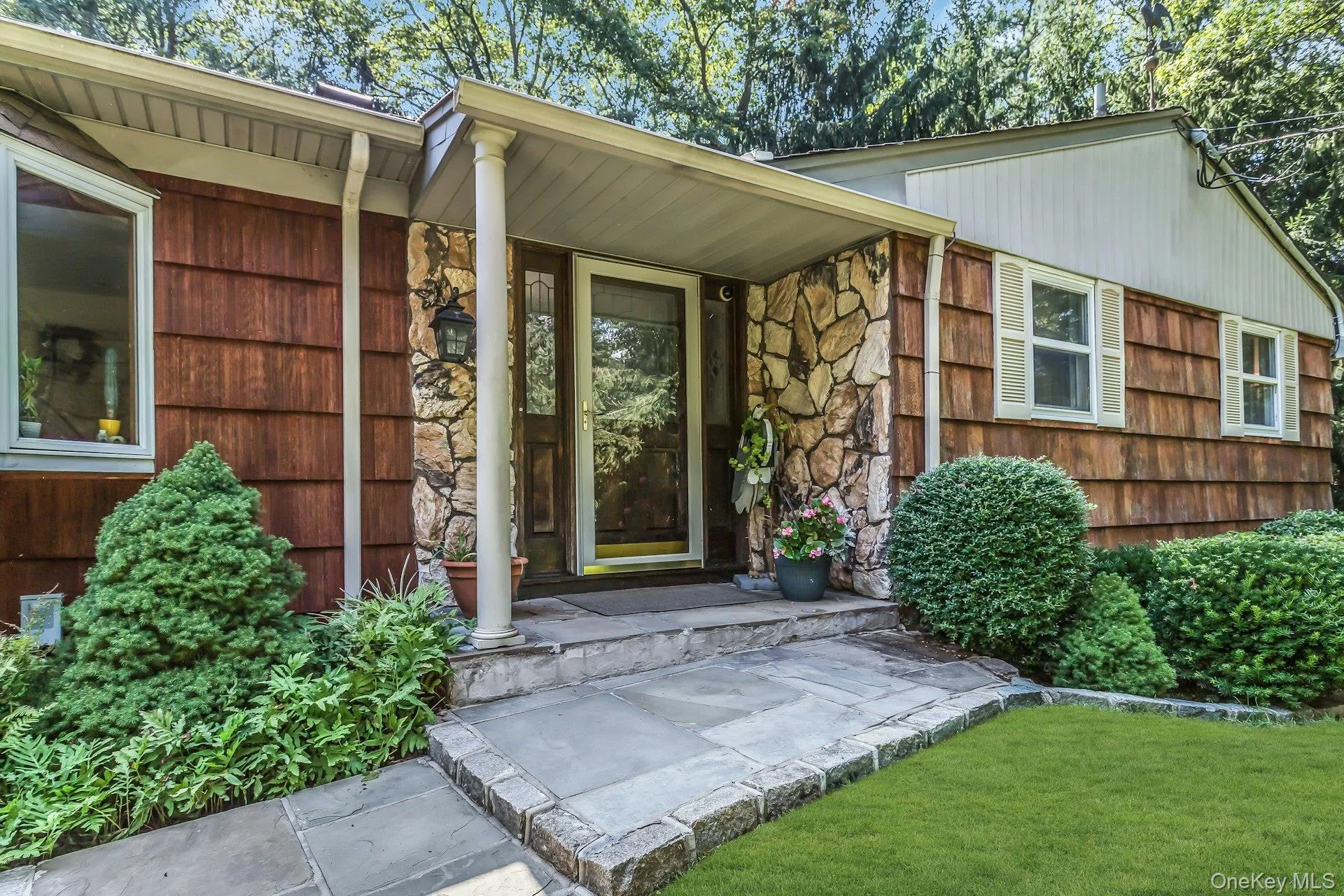 188 Daly Road, Huntington, NY, 3 Bedrooms Bedrooms, 11 Rooms Rooms,3 BathroomsBathrooms,Residential,For Rent,Daly,0,1036201 188 Daly Road, Huntington, NY, 3 Bedrooms Bedrooms, 11 Rooms Rooms,3 BathroomsBathrooms,Residential,For Rent,Daly,0,1036201