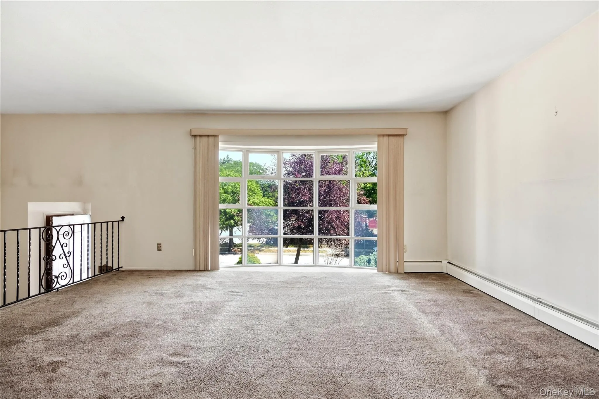 18 Valley Lane, Hempstead, NY, 4 Bedrooms Bedrooms, 8 Rooms Rooms,2 BathroomsBathrooms,Residential,For Rent,Valley,0,1036208 18 Valley Lane, Hempstead, NY, 4 Bedrooms Bedrooms, 8 Rooms Rooms,2 BathroomsBathrooms,Residential,For Rent,Valley,0,1036208