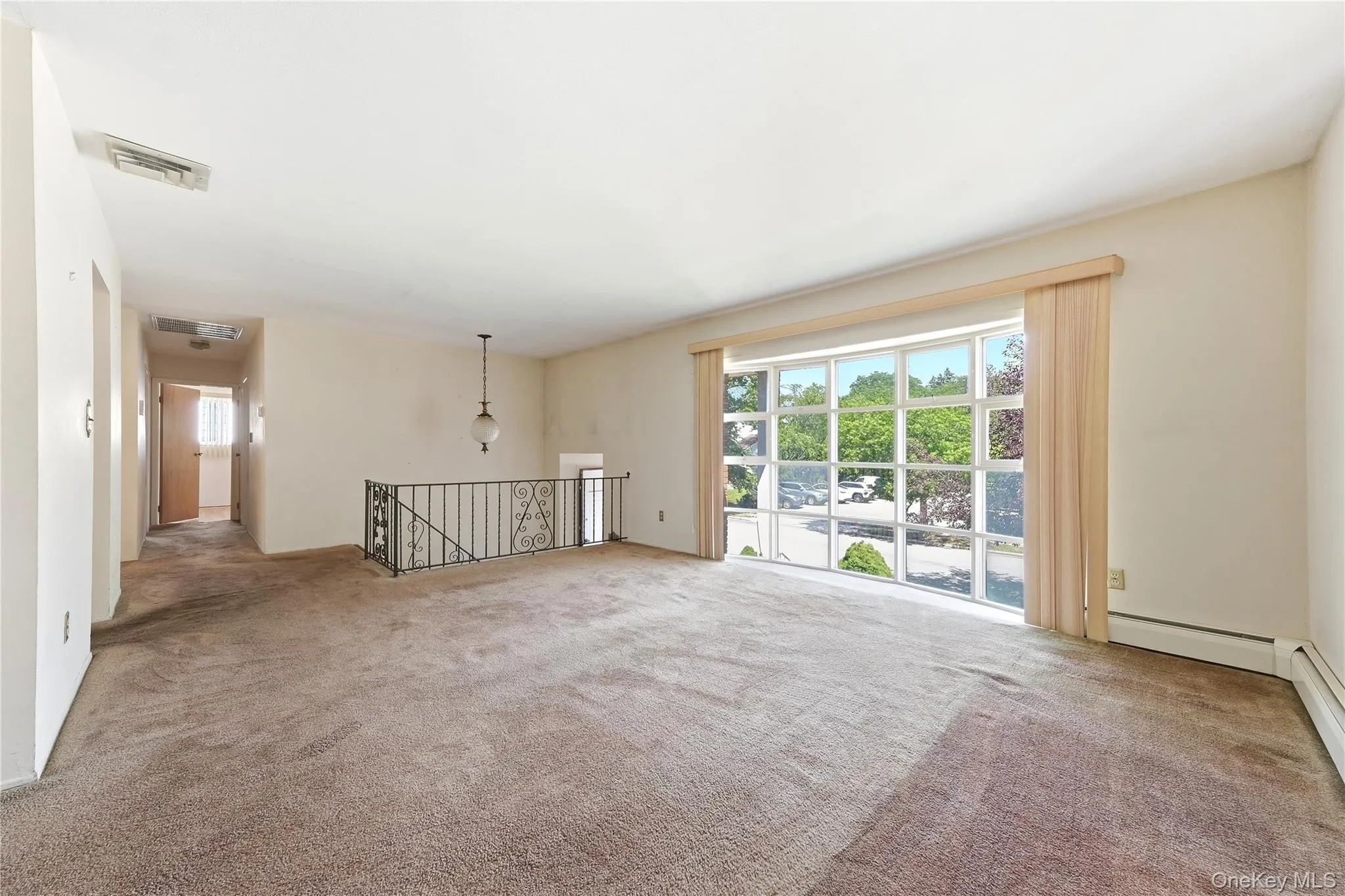 18 Valley Lane, Hempstead, NY, 4 Bedrooms Bedrooms, 8 Rooms Rooms,2 BathroomsBathrooms,Residential,For Rent,Valley,0,1036208 18 Valley Lane, Hempstead, NY, 4 Bedrooms Bedrooms, 8 Rooms Rooms,2 BathroomsBathrooms,Residential,For Rent,Valley,0,1036208