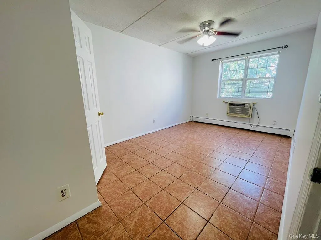 36 Howard Avenue, New York, NY, 2 Bedrooms Bedrooms, 4 Rooms Rooms,1 BathroomBathrooms,Residential Lease,For Rent,Howard,0,1036210 36 Howard Avenue, New York, NY, 2 Bedrooms Bedrooms, 4 Rooms Rooms,1 BathroomBathrooms,Residential Lease,For Rent,Howard,0,1036210