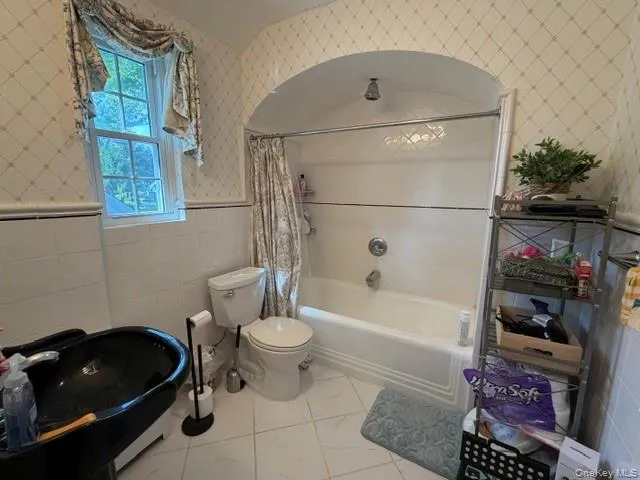 18 Shoreview Road, North Hempstead, NY, 3 Bedrooms Bedrooms, 7 Rooms Rooms,2 BathroomsBathrooms,Residential Lease,For Rent,Shoreview,0,1036215 18 Shoreview Road, North Hempstead, NY, 3 Bedrooms Bedrooms, 7 Rooms Rooms,2 BathroomsBathrooms,Residential Lease,For Rent,Shoreview,0,1036215