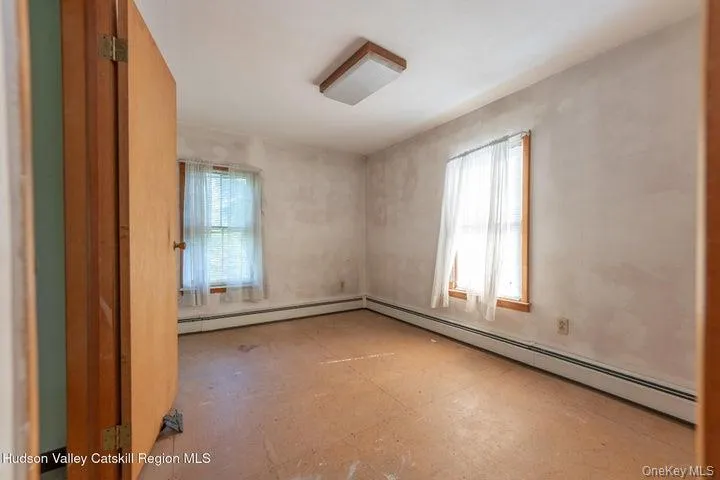 463 Main Street, Saugerties, NY, 4 Bedrooms Bedrooms, 8 Rooms Rooms,2 BathroomsBathrooms,Residential,For Rent,Main,0,1036223 463 Main Street, Saugerties, NY, 4 Bedrooms Bedrooms, 8 Rooms Rooms,2 BathroomsBathrooms,Residential,For Rent,Main,0,1036223