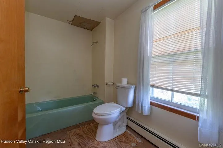 463 Main Street, Saugerties, NY, 4 Bedrooms Bedrooms, 8 Rooms Rooms,2 BathroomsBathrooms,Residential,For Rent,Main,0,1036223 463 Main Street, Saugerties, NY, 4 Bedrooms Bedrooms, 8 Rooms Rooms,2 BathroomsBathrooms,Residential,For Rent,Main,0,1036223