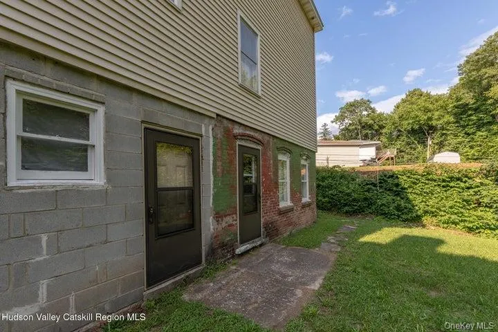 463 Main Street, Saugerties, NY, 4 Bedrooms Bedrooms, 8 Rooms Rooms,2 BathroomsBathrooms,Residential,For Rent,Main,0,1036223 463 Main Street, Saugerties, NY, 4 Bedrooms Bedrooms, 8 Rooms Rooms,2 BathroomsBathrooms,Residential,For Rent,Main,0,1036223