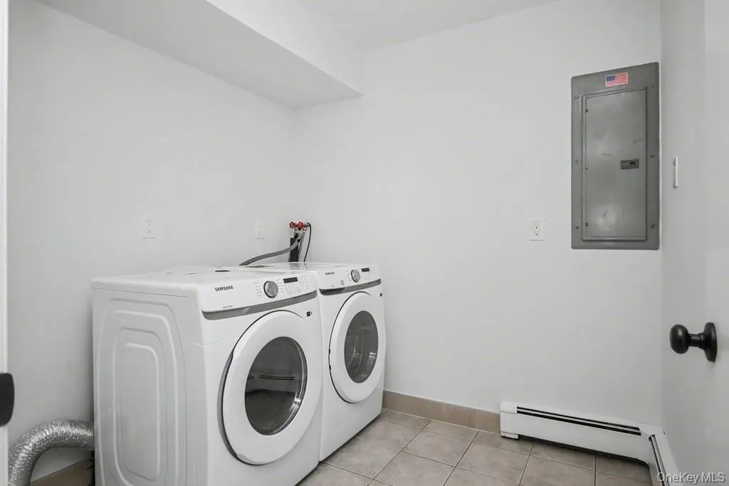 44 Schriever Lane, Clarkstown, NY, 5 Bedrooms Bedrooms, 10 Rooms Rooms,2 BathroomsBathrooms,Residential Lease,For Rent,Schriever,0,1036224 44 Schriever Lane, Clarkstown, NY, 5 Bedrooms Bedrooms, 10 Rooms Rooms,2 BathroomsBathrooms,Residential Lease,For Rent,Schriever,0,1036224