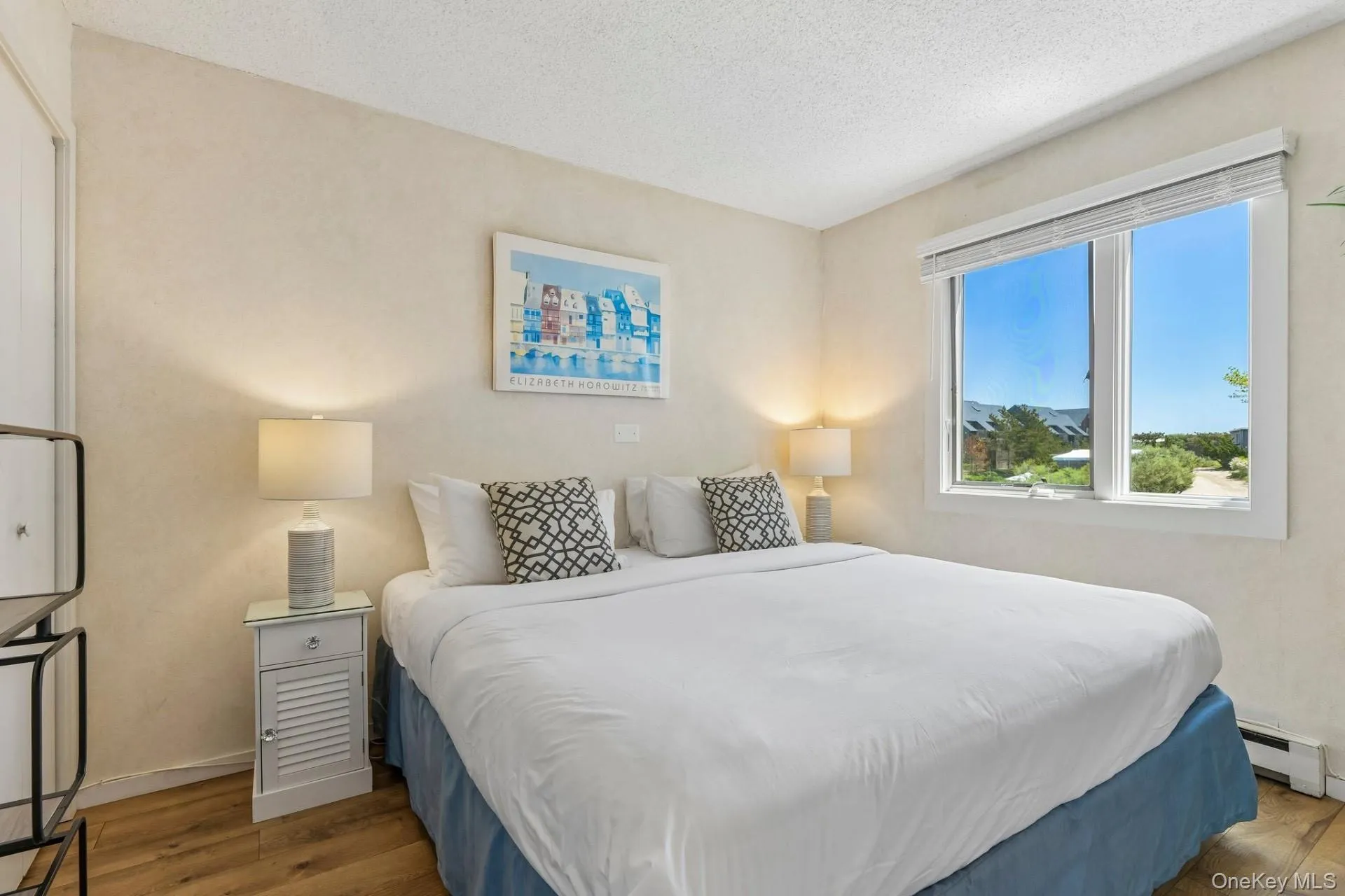 2004 Montauk Highway, East Hampton, NY, 1 Bedroom Bedrooms, 3 Rooms Rooms,1 BathroomBathrooms,Residential,For Rent,Montauk,0,1036228 2004 Montauk Highway, East Hampton, NY, 1 Bedroom Bedrooms, 3 Rooms Rooms,1 BathroomBathrooms,Residential,For Rent,Montauk,0,1036228