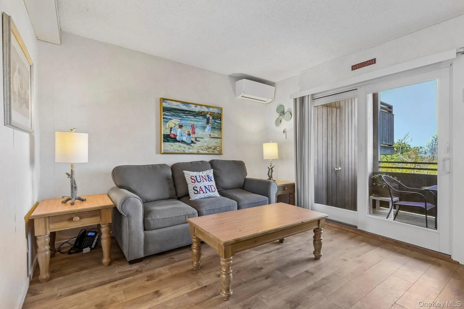 2004 Montauk Highway, East Hampton, NY, 1 Bedroom Bedrooms, 3 Rooms Rooms,1 BathroomBathrooms,Residential,For Rent,Montauk,0,1036228 2004 Montauk Highway, East Hampton, NY, 1 Bedroom Bedrooms, 3 Rooms Rooms,1 BathroomBathrooms,Residential,For Rent,Montauk,0,1036228