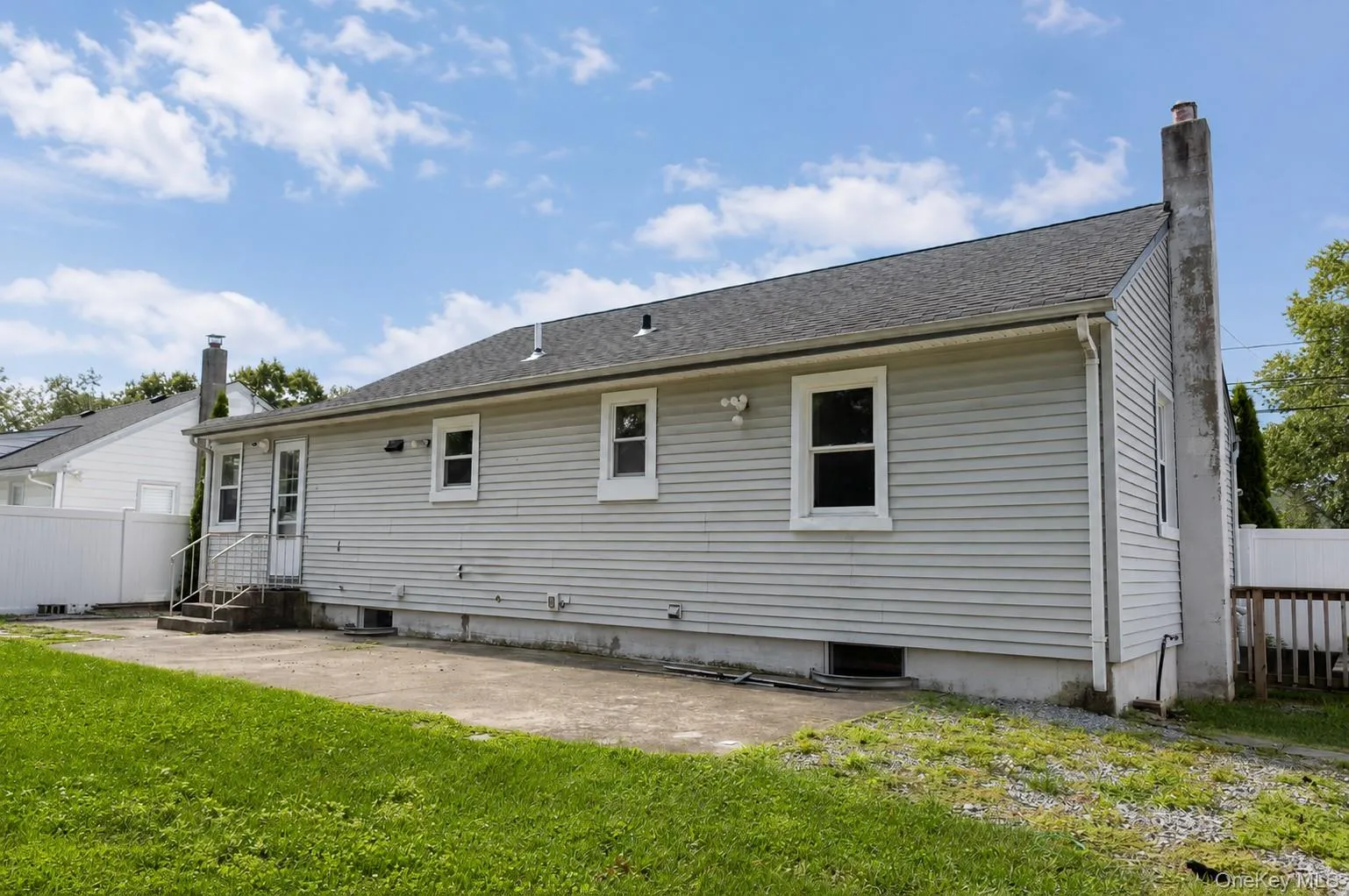 132 48th Street, Babylon, NY, 3 Bedrooms Bedrooms, 5 Rooms Rooms,1 BathroomBathrooms,Residential,For Rent,48th,0,1036229 132 48th Street, Babylon, NY, 3 Bedrooms Bedrooms, 5 Rooms Rooms,1 BathroomBathrooms,Residential,For Rent,48th,0,1036229