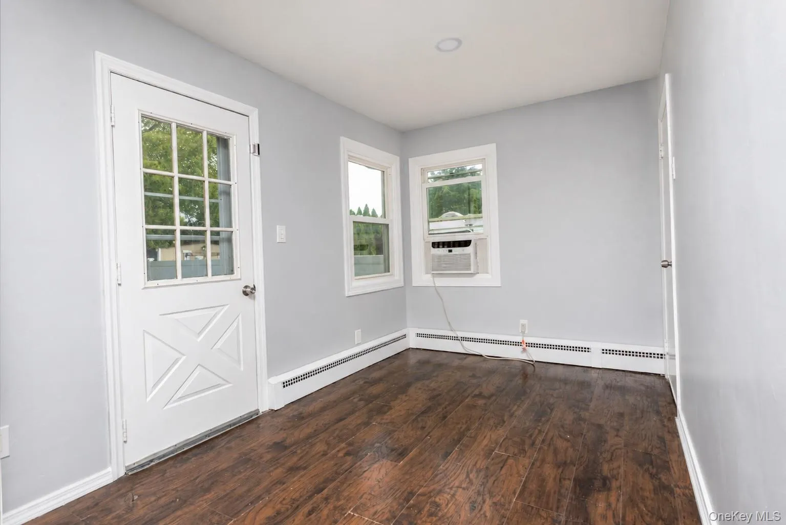 132 48th Street, Babylon, NY, 3 Bedrooms Bedrooms, 5 Rooms Rooms,1 BathroomBathrooms,Residential,For Rent,48th,0,1036229 132 48th Street, Babylon, NY, 3 Bedrooms Bedrooms, 5 Rooms Rooms,1 BathroomBathrooms,Residential,For Rent,48th,0,1036229