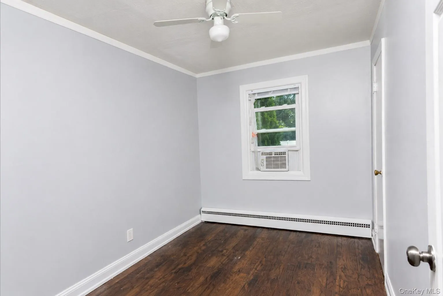 132 48th Street, Babylon, NY, 3 Bedrooms Bedrooms, 5 Rooms Rooms,1 BathroomBathrooms,Residential,For Rent,48th,0,1036229 132 48th Street, Babylon, NY, 3 Bedrooms Bedrooms, 5 Rooms Rooms,1 BathroomBathrooms,Residential,For Rent,48th,0,1036229
