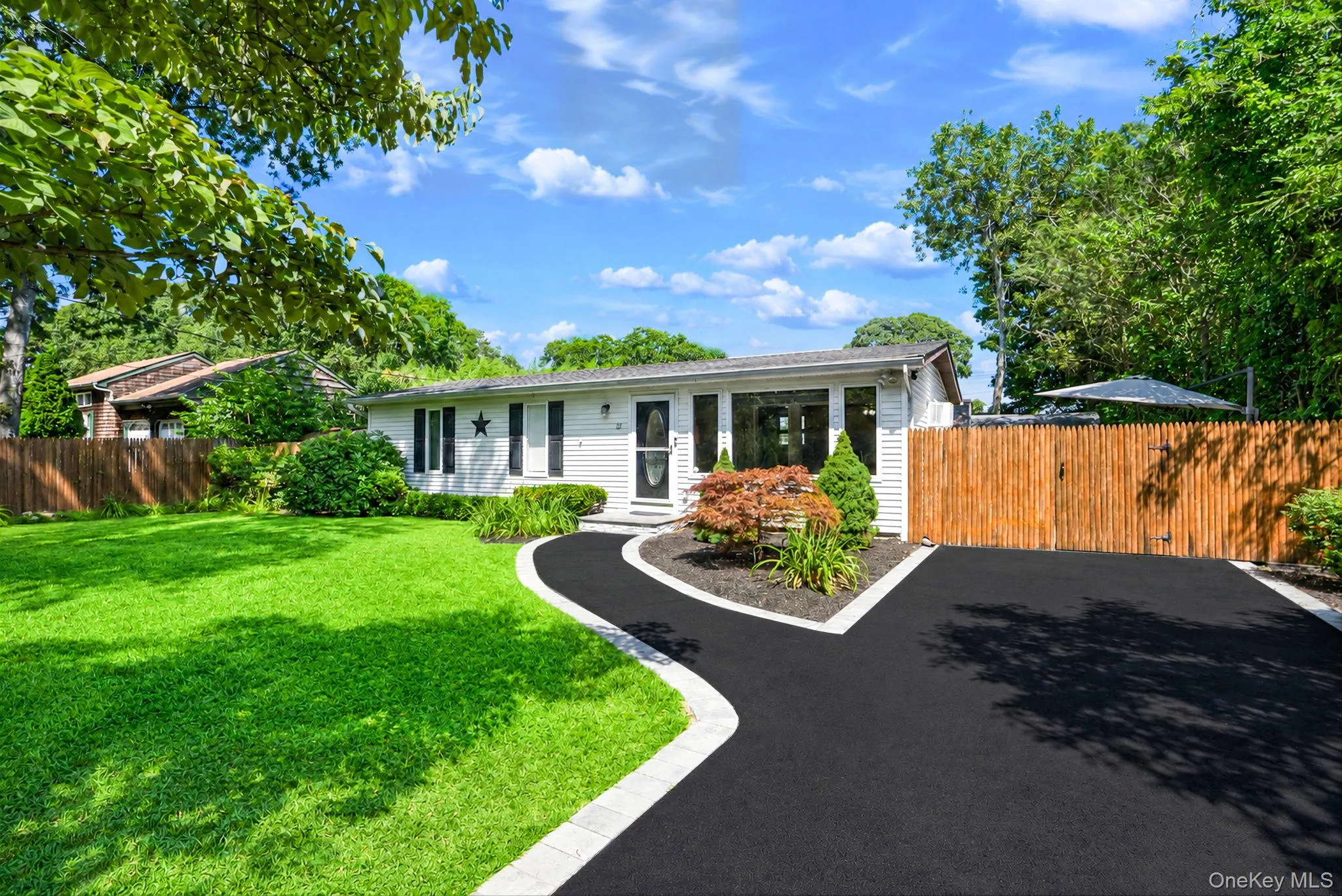 117 Broadway, Brookhaven, NY, 3 Bedrooms Bedrooms, 7 Rooms Rooms,1 BathroomBathrooms,Residential,For Rent,Broadway,0,1036230 117 Broadway, Brookhaven, NY, 3 Bedrooms Bedrooms, 7 Rooms Rooms,1 BathroomBathrooms,Residential,For Rent,Broadway,0,1036230