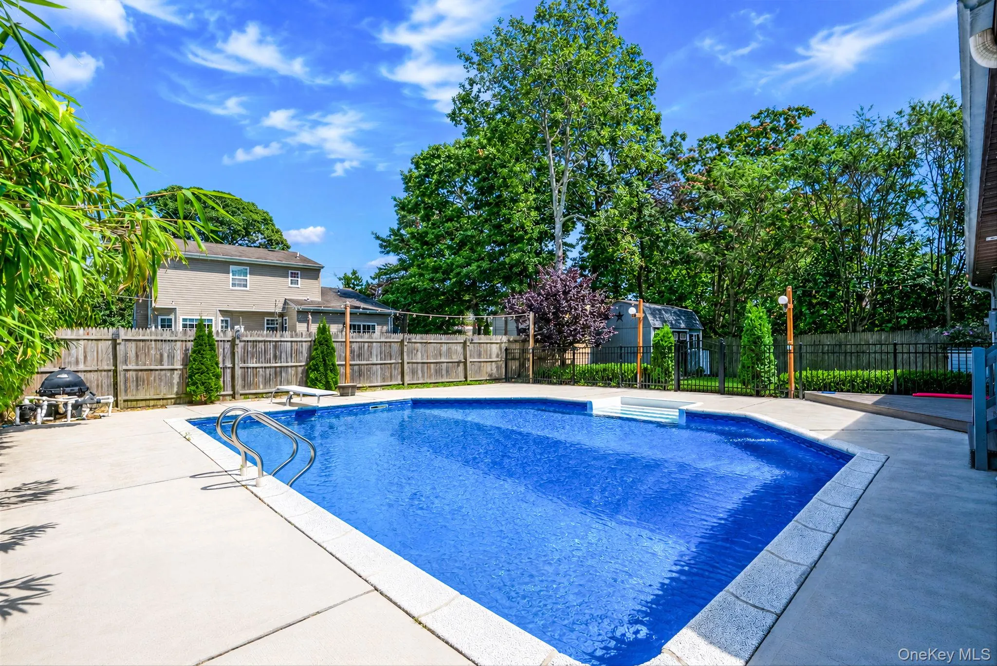 117 Broadway, Brookhaven, NY, 3 Bedrooms Bedrooms, 7 Rooms Rooms,1 BathroomBathrooms,Residential,For Rent,Broadway,0,1036230 117 Broadway, Brookhaven, NY, 3 Bedrooms Bedrooms, 7 Rooms Rooms,1 BathroomBathrooms,Residential,For Rent,Broadway,0,1036230