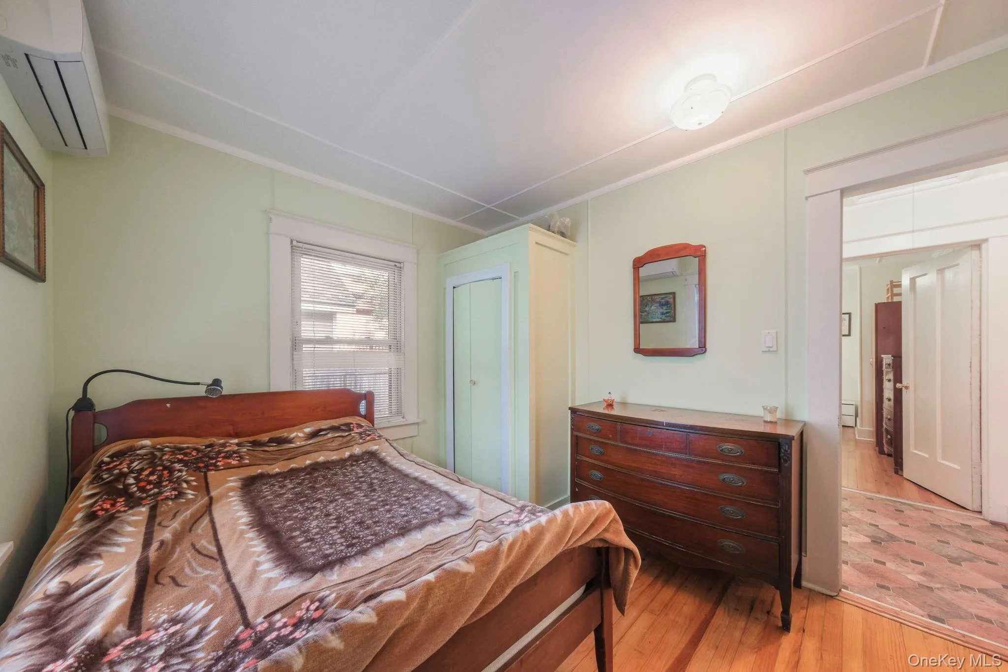 Bedroom. Bedroom.