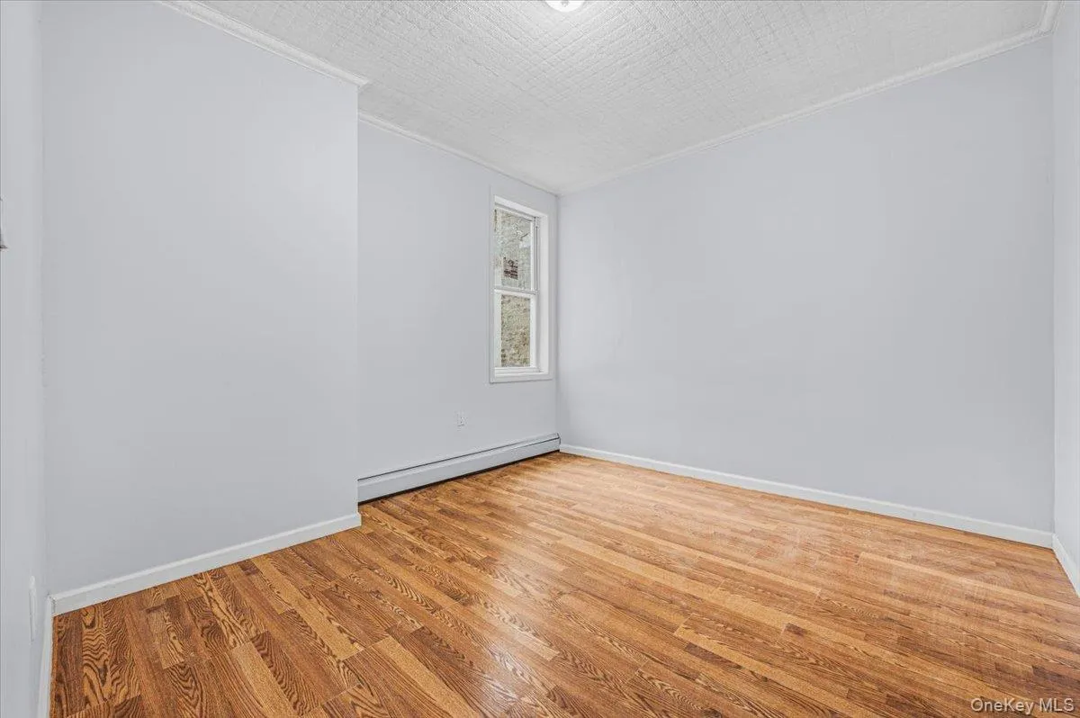 2050 Ryer Avenue, New York, NY, 4 Bedrooms Bedrooms, 7 Rooms Rooms,3 BathroomsBathrooms,Residential,For Rent,Ryer,0,1036237 2050 Ryer Avenue, New York, NY, 4 Bedrooms Bedrooms, 7 Rooms Rooms,3 BathroomsBathrooms,Residential,For Rent,Ryer,0,1036237