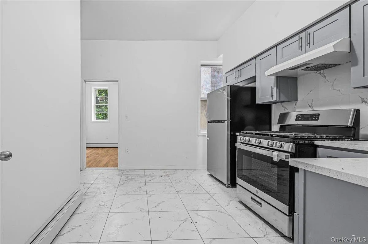 2050 Ryer Avenue, New York, NY, 4 Bedrooms Bedrooms, 7 Rooms Rooms,3 BathroomsBathrooms,Residential,For Rent,Ryer,0,1036237 2050 Ryer Avenue, New York, NY, 4 Bedrooms Bedrooms, 7 Rooms Rooms,3 BathroomsBathrooms,Residential,For Rent,Ryer,0,1036237