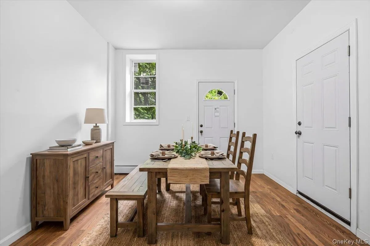 2050 Ryer Avenue, New York, NY, 4 Bedrooms Bedrooms, 7 Rooms Rooms,3 BathroomsBathrooms,Residential,For Rent,Ryer,0,1036237 2050 Ryer Avenue, New York, NY, 4 Bedrooms Bedrooms, 7 Rooms Rooms,3 BathroomsBathrooms,Residential,For Rent,Ryer,0,1036237