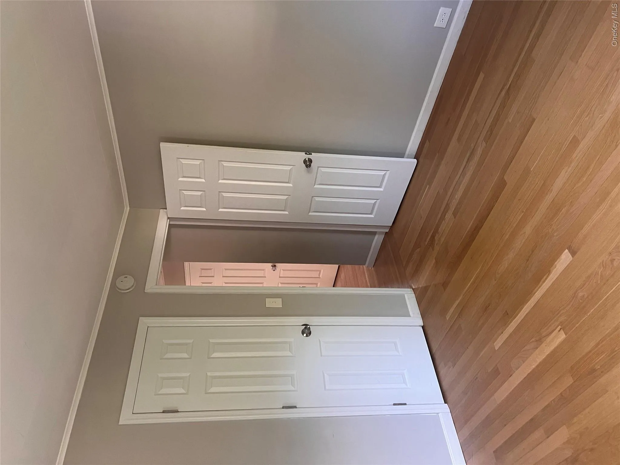 1375 Main Street, Riverhead, NY, 2 Bedrooms Bedrooms, 5 Rooms Rooms,1 BathroomBathrooms,Residential Lease,For Rent,Main,0,1036238 1375 Main Street, Riverhead, NY, 2 Bedrooms Bedrooms, 5 Rooms Rooms,1 BathroomBathrooms,Residential Lease,For Rent,Main,0,1036238