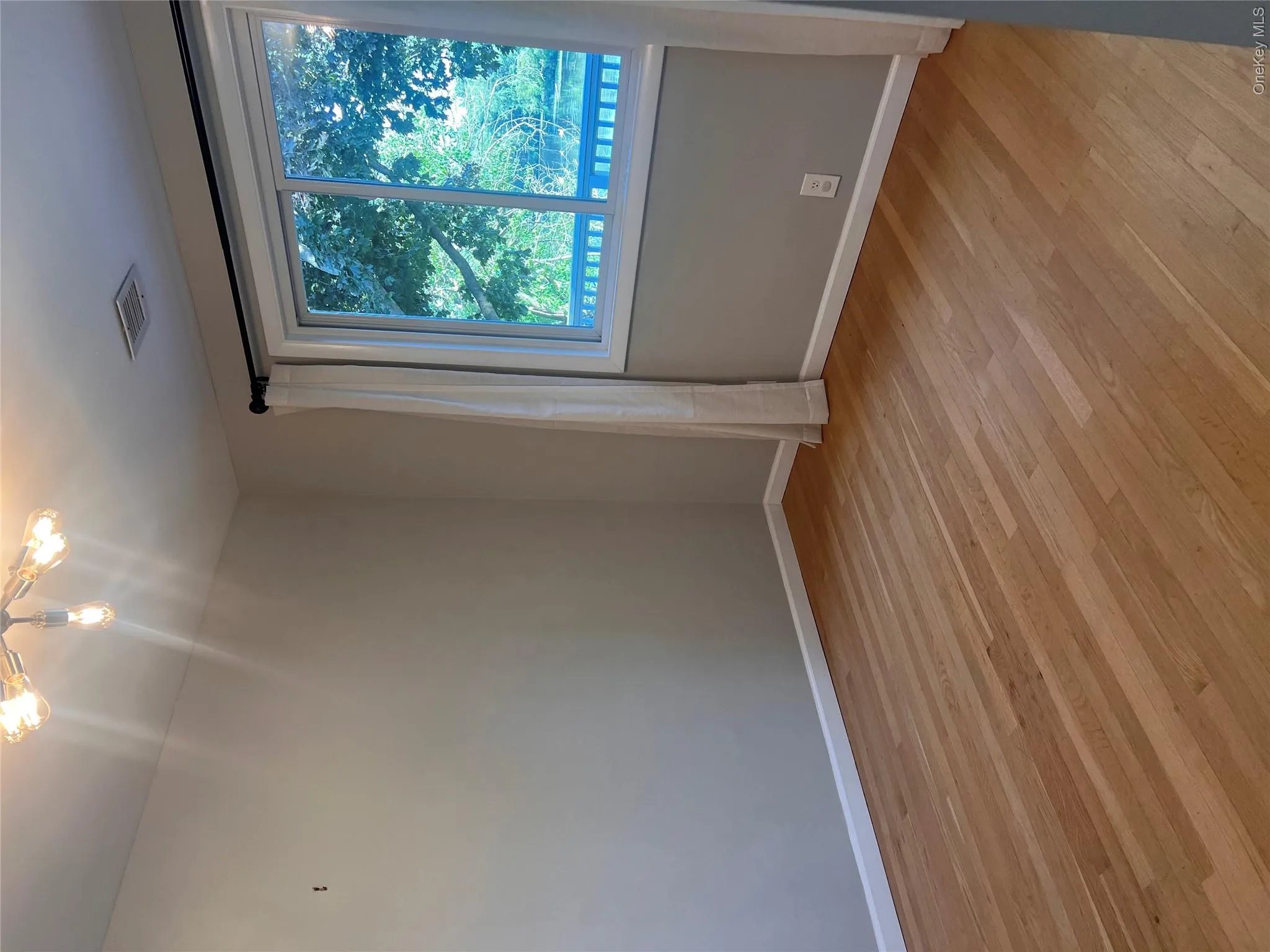 1375 Main Street, Riverhead, NY, 2 Bedrooms Bedrooms, 5 Rooms Rooms,1 BathroomBathrooms,Residential Lease,For Rent,Main,0,1036238 1375 Main Street, Riverhead, NY, 2 Bedrooms Bedrooms, 5 Rooms Rooms,1 BathroomBathrooms,Residential Lease,For Rent,Main,0,1036238