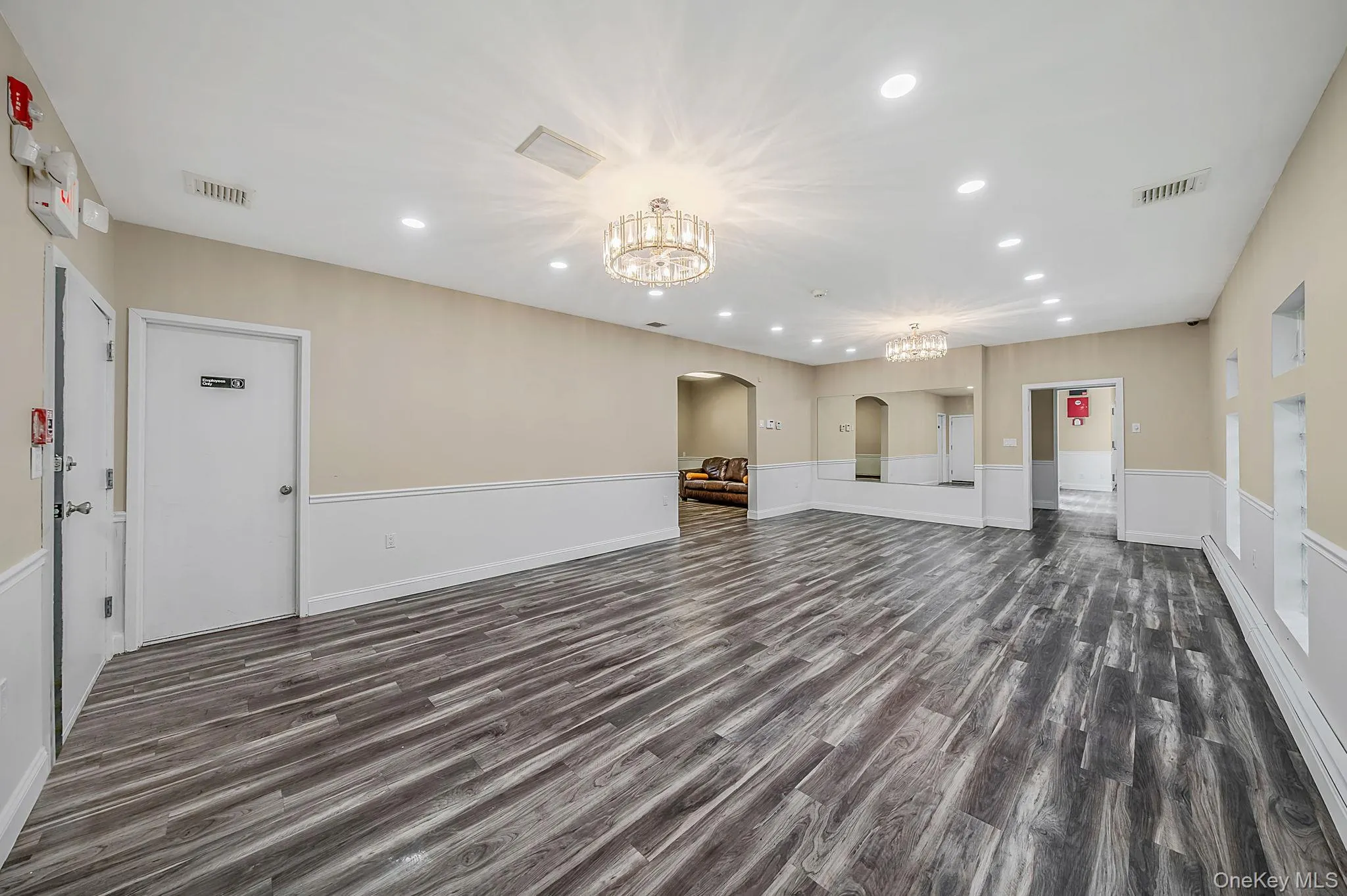 41 Echo Avenue, Brookhaven, NY, ,Commercial Lease,For Rent,Echo,0,1036240 41 Echo Avenue, Brookhaven, NY, ,Commercial Lease,For Rent,Echo,0,1036240