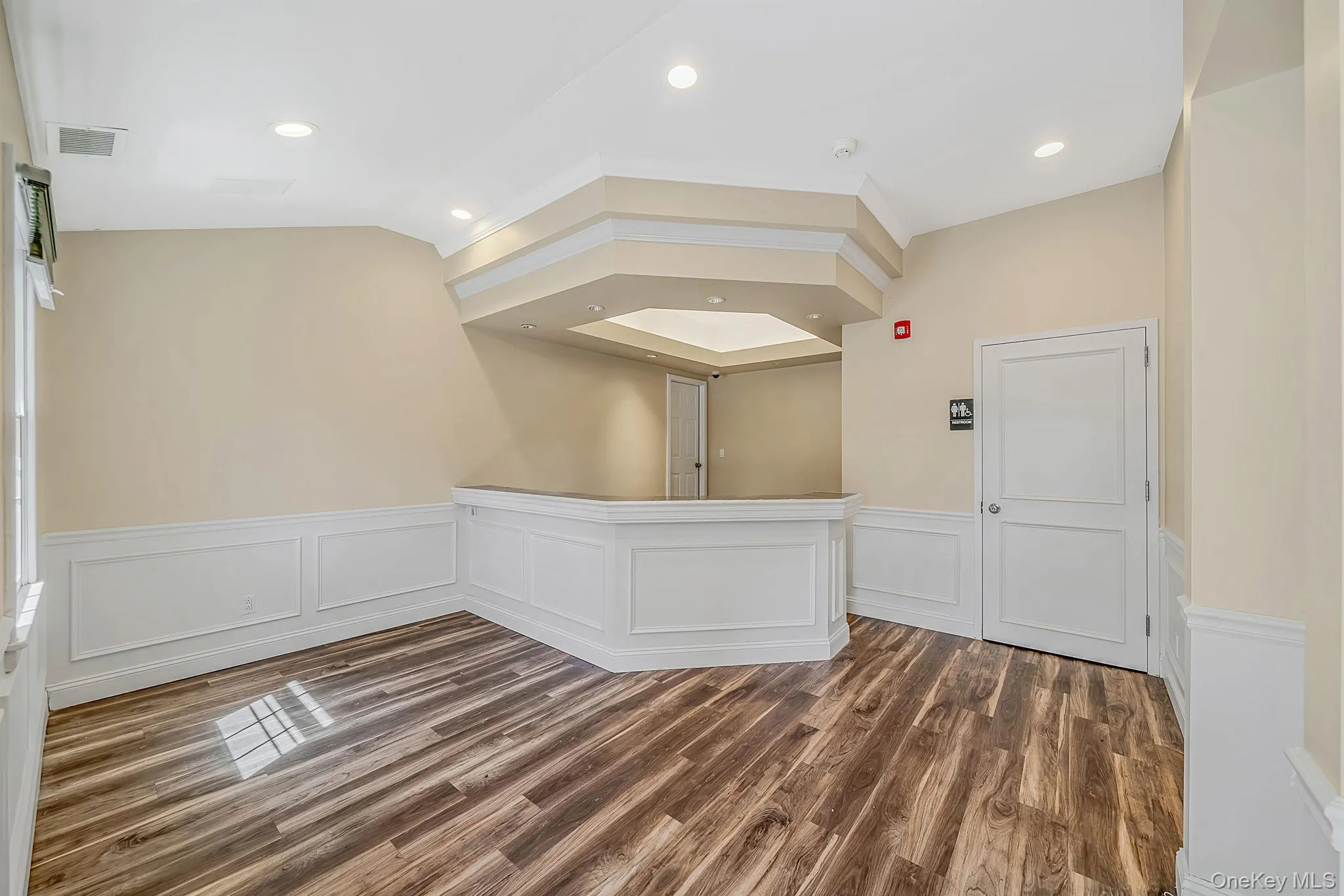 41 Echo Avenue, Brookhaven, NY, ,Commercial Lease,For Rent,Echo,0,1036240 41 Echo Avenue, Brookhaven, NY, ,Commercial Lease,For Rent,Echo,0,1036240