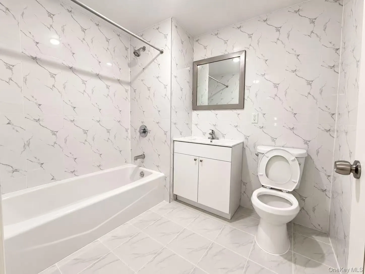 70-40 45th Avenue, New York, NY, 2 Bedroom Bedrooms, 5 Room Rooms,2 BathroomBathrooms,Residential Lease,For Rent,45th Avenue,0,1036242 70-40 45th Avenue, New York, NY, 2 Bedroom Bedrooms, 5 Room Rooms,2 BathroomBathrooms,Residential Lease,For Rent,45th Avenue,0,1036242