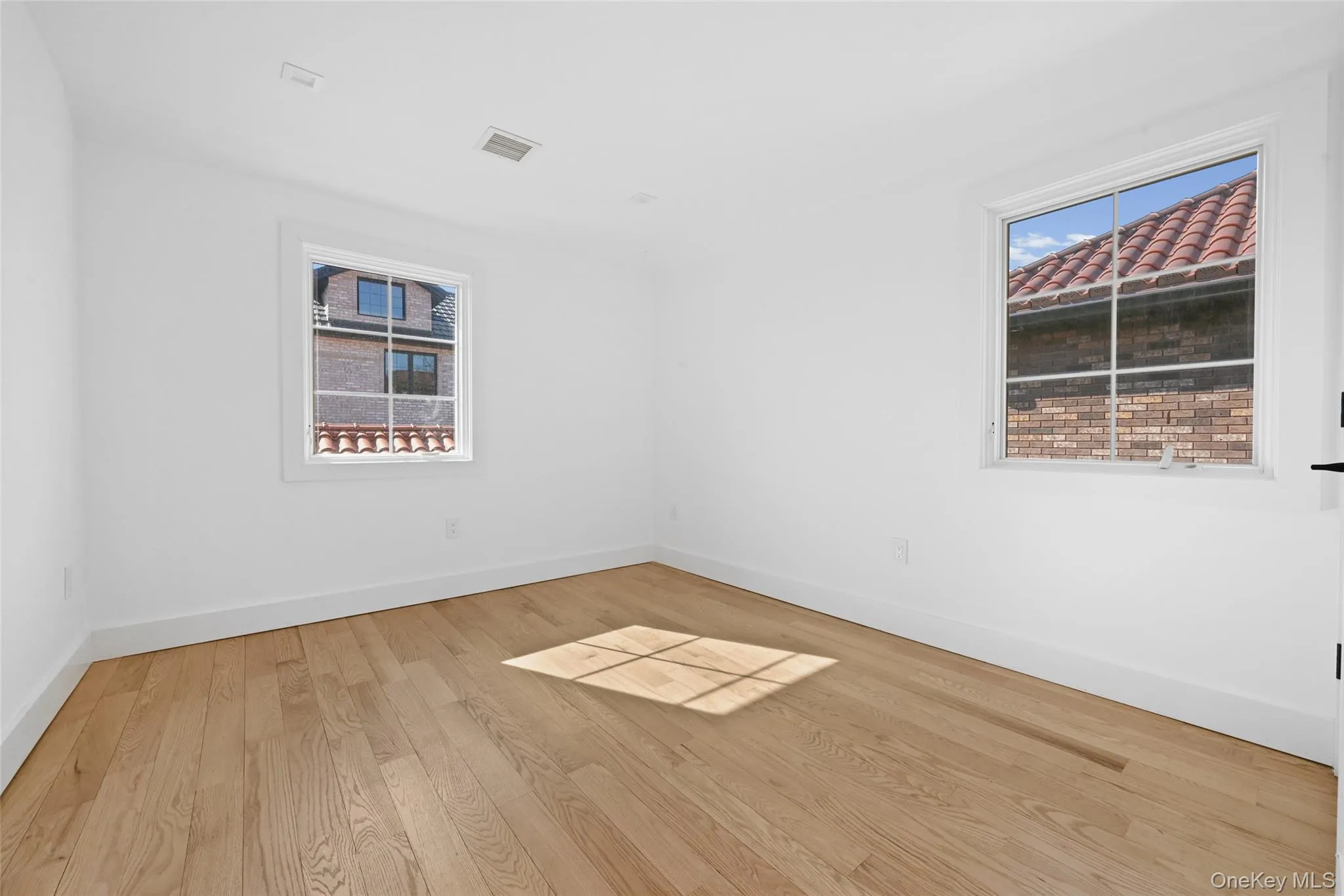 38-40 215 Street, New York, NY, 3 Bedrooms Bedrooms, 6 Rooms Rooms,2 BathroomsBathrooms,Residential Lease,For Rent,215,0,1036246 38-40 215 Street, New York, NY, 3 Bedrooms Bedrooms, 6 Rooms Rooms,2 BathroomsBathrooms,Residential Lease,For Rent,215,0,1036246