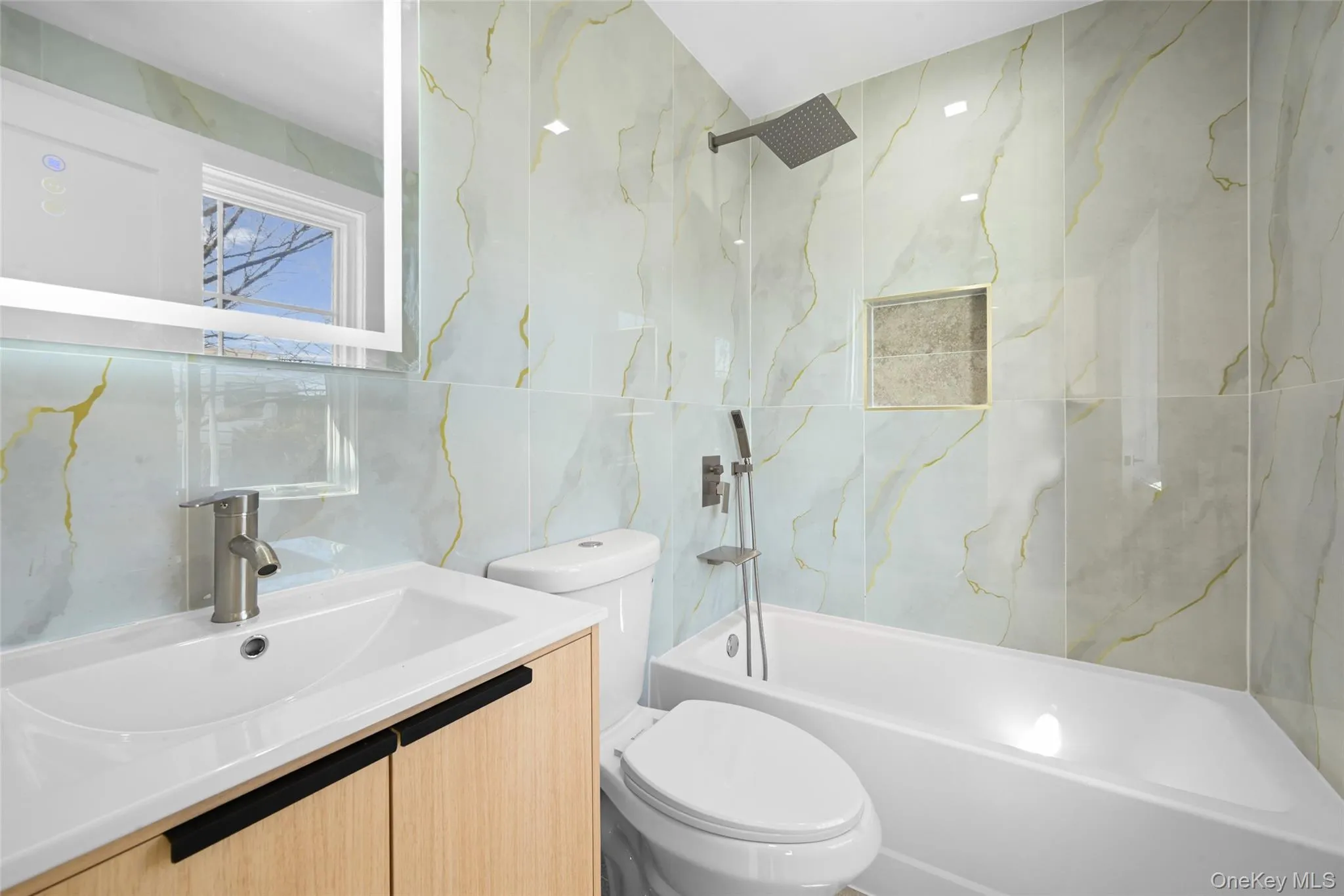 38-40 215 Street, New York, NY, 3 Bedrooms Bedrooms, 6 Rooms Rooms,2 BathroomsBathrooms,Residential Lease,For Rent,215,0,1036246 38-40 215 Street, New York, NY, 3 Bedrooms Bedrooms, 6 Rooms Rooms,2 BathroomsBathrooms,Residential Lease,For Rent,215,0,1036246