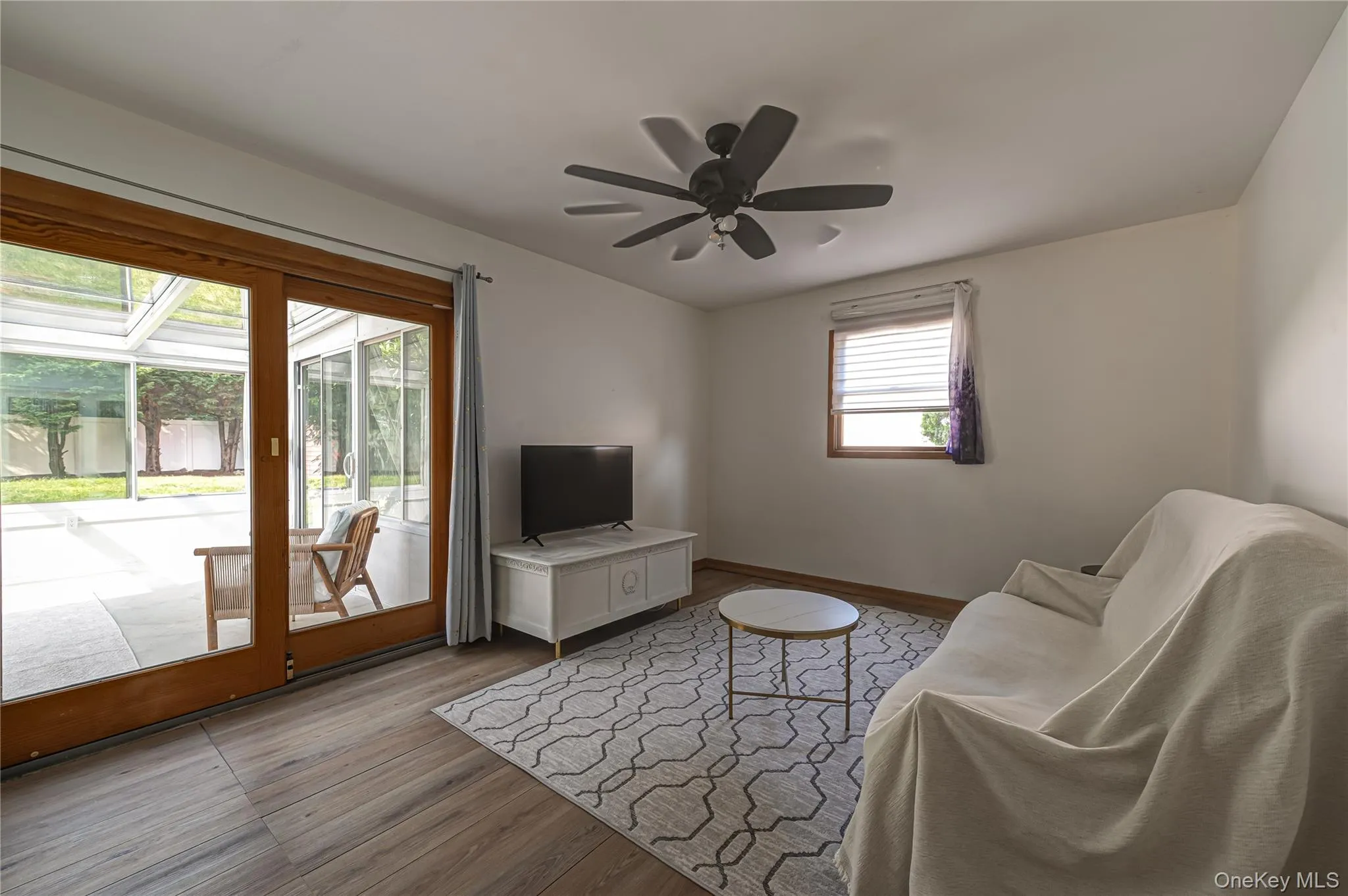 105 Rumford Road, Smithtown, NY, 4 Bedrooms Bedrooms, 8 Rooms Rooms,1 BathroomBathrooms,Residential,For Rent,Rumford,0,1036247 105 Rumford Road, Smithtown, NY, 4 Bedrooms Bedrooms, 8 Rooms Rooms,1 BathroomBathrooms,Residential,For Rent,Rumford,0,1036247