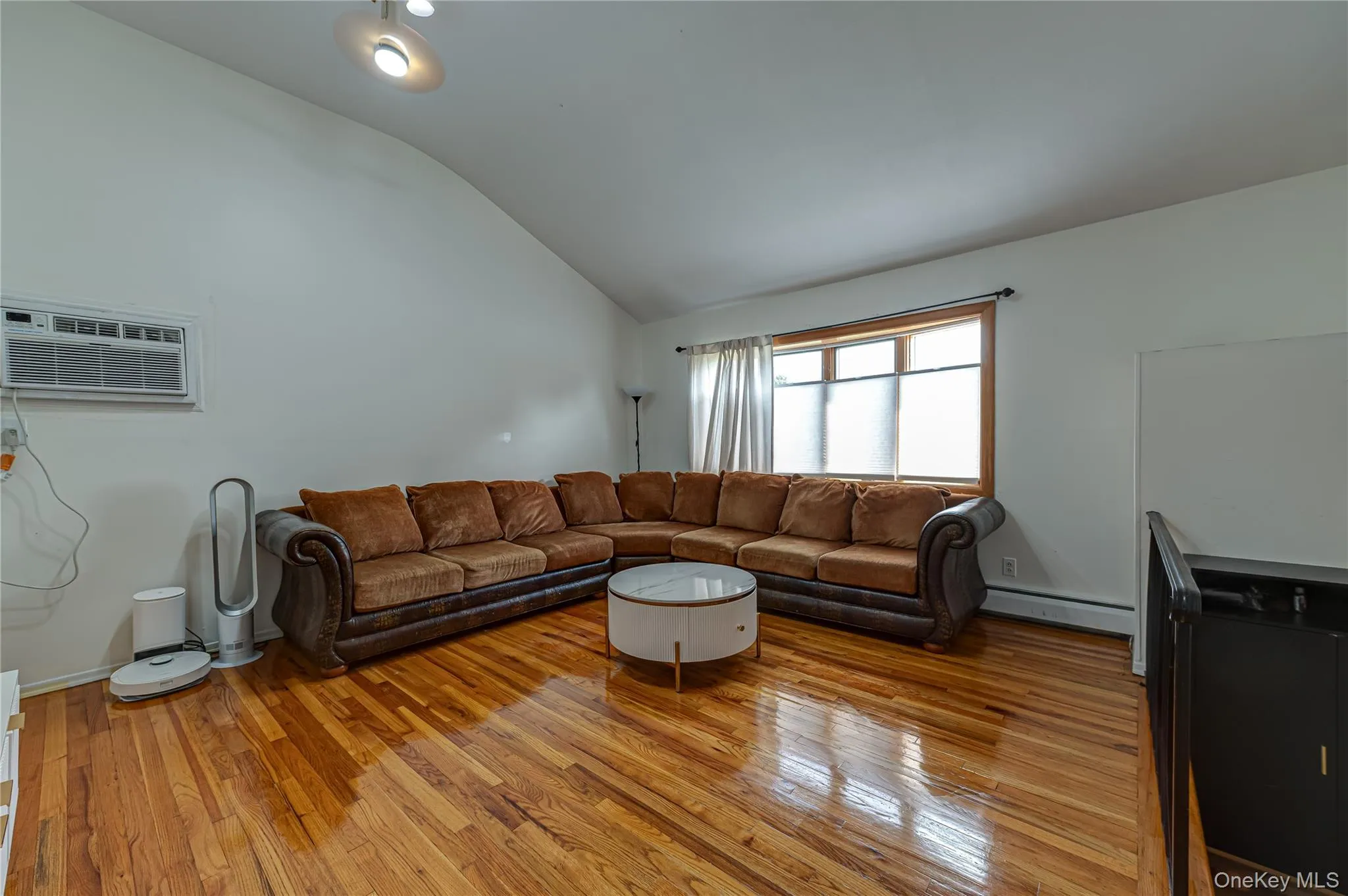 105 Rumford Road, Smithtown, NY, 4 Bedrooms Bedrooms, 8 Rooms Rooms,1 BathroomBathrooms,Residential,For Rent,Rumford,0,1036247 105 Rumford Road, Smithtown, NY, 4 Bedrooms Bedrooms, 8 Rooms Rooms,1 BathroomBathrooms,Residential,For Rent,Rumford,0,1036247