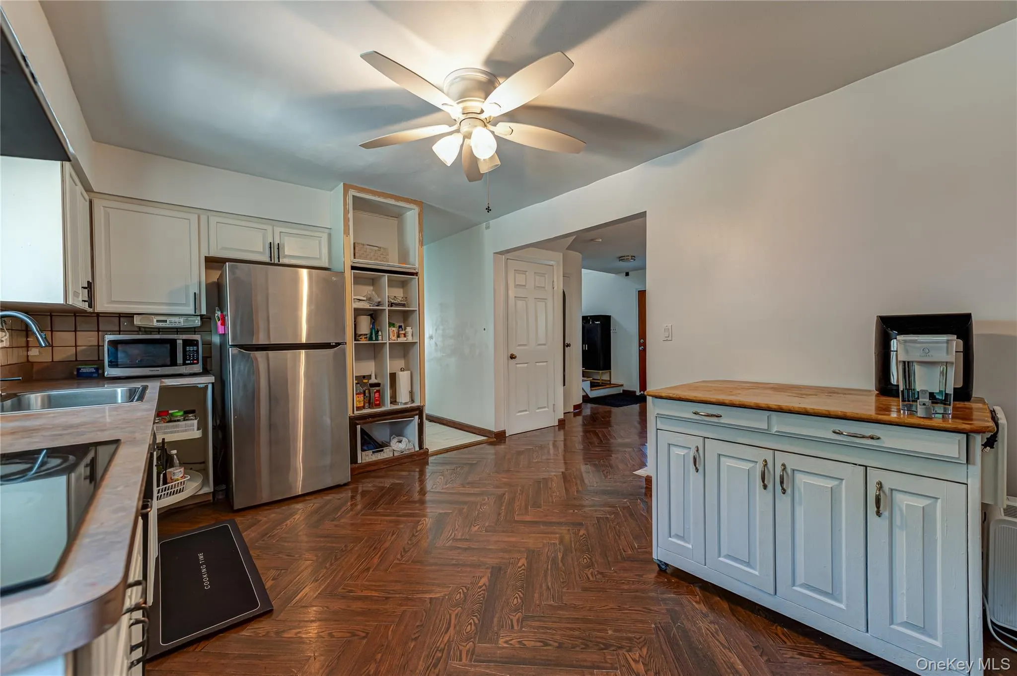 105 Rumford Road, Smithtown, NY, 4 Bedrooms Bedrooms, 8 Rooms Rooms,1 BathroomBathrooms,Residential,For Rent,Rumford,0,1036247 105 Rumford Road, Smithtown, NY, 4 Bedrooms Bedrooms, 8 Rooms Rooms,1 BathroomBathrooms,Residential,For Rent,Rumford,0,1036247